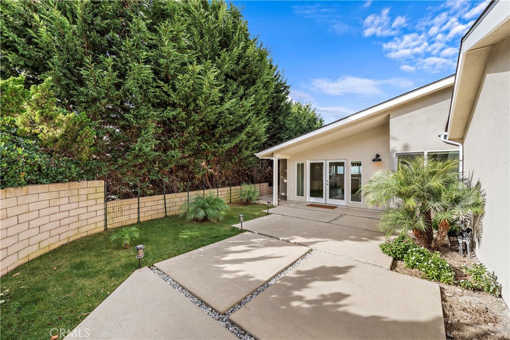 701 Avenida Presidio