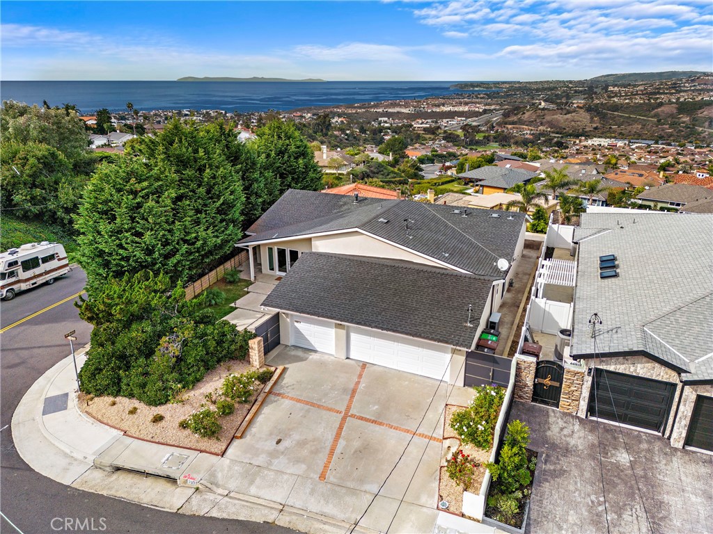 701 Avenida Presidio