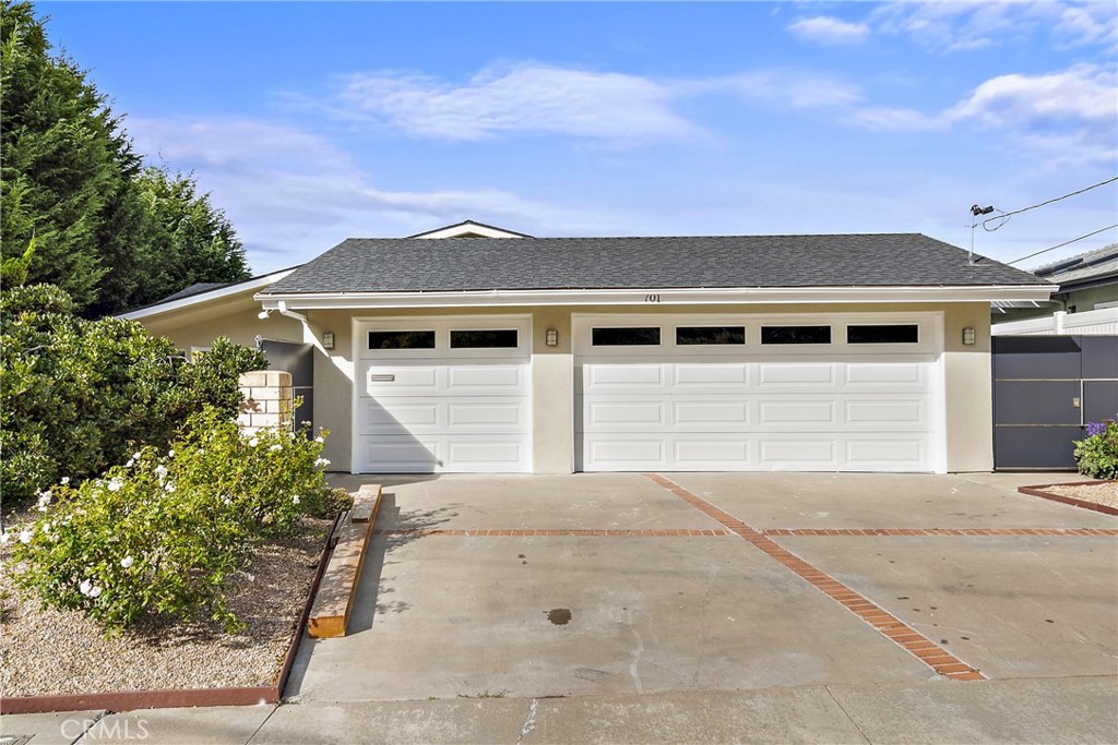 701 Avenida Presidio