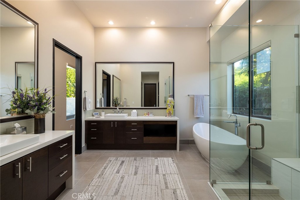 1430 Dolphin Terrace