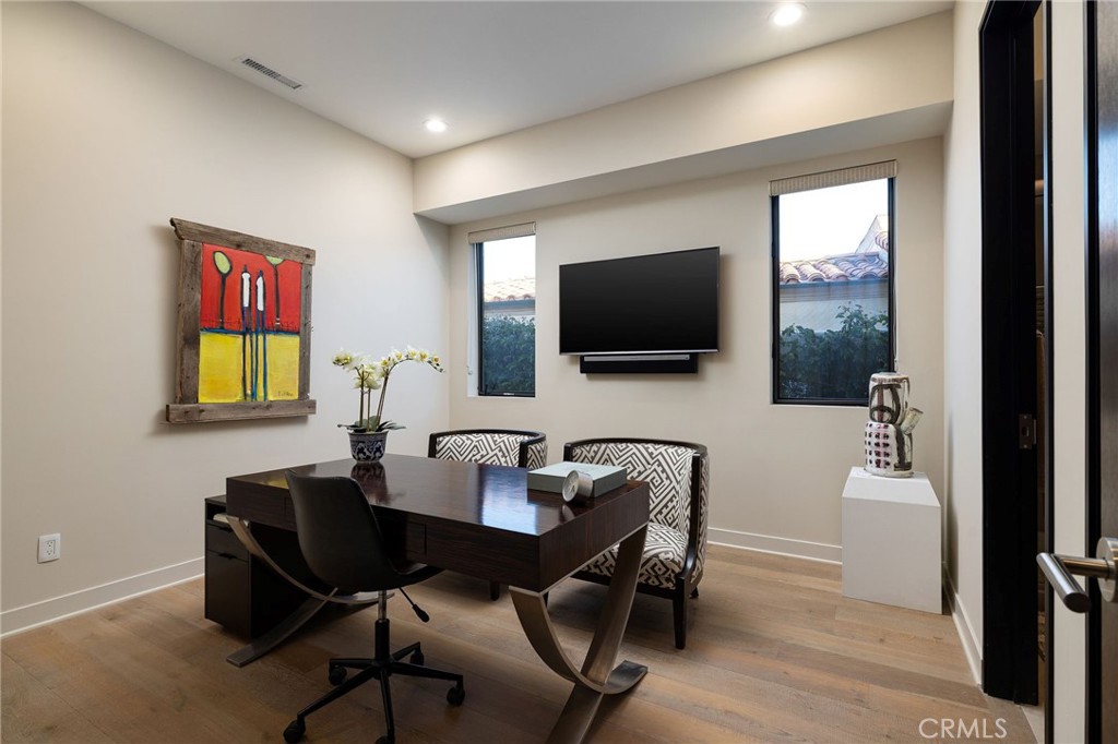 1430 Dolphin Terrace