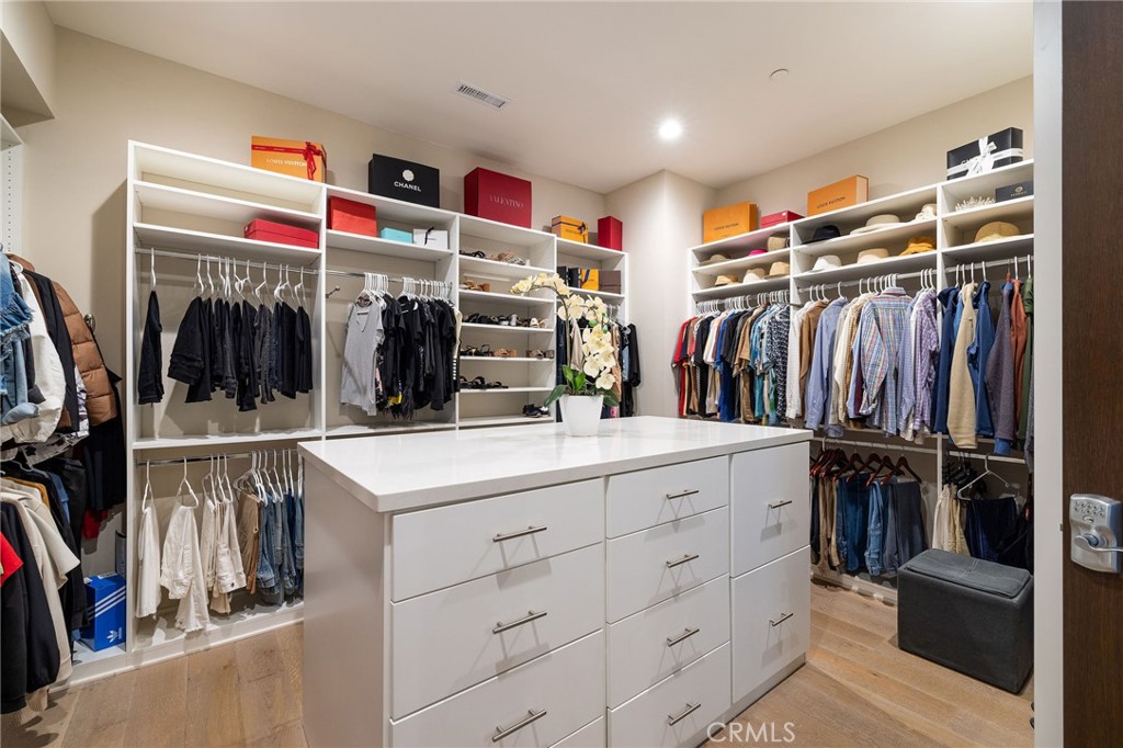 1430 Dolphin Terrace