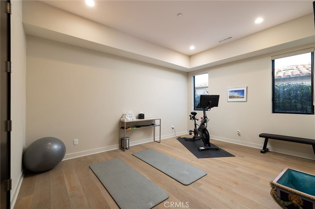 1430 Dolphin Terrace