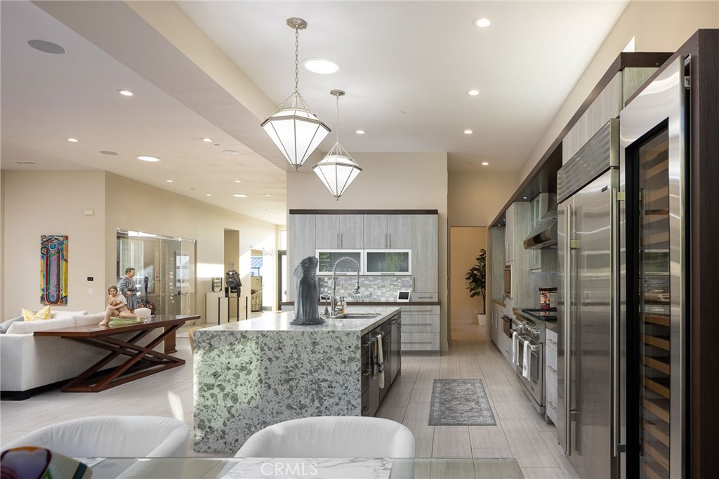 1430 Dolphin Terrace