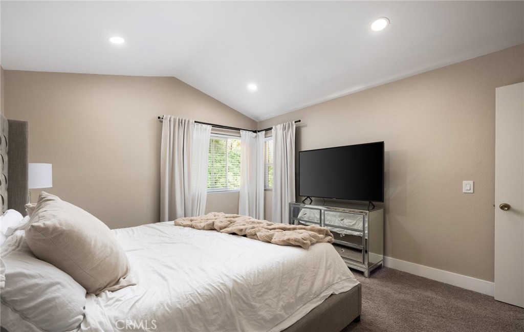 3043 Oaktrail