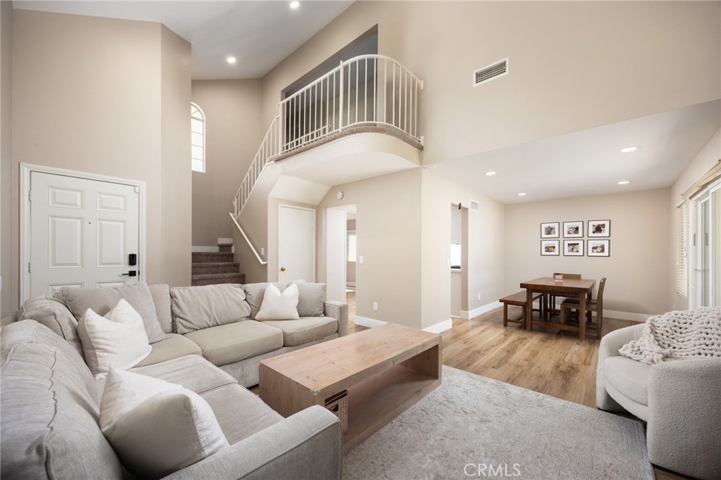 3043 Oaktrail