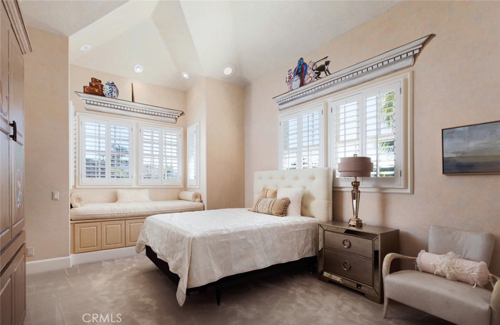 3 Weybridge Court