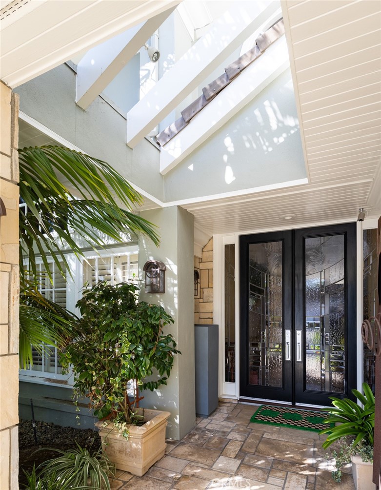 3 Weybridge Court