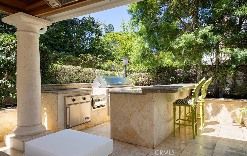 3 Weybridge Court