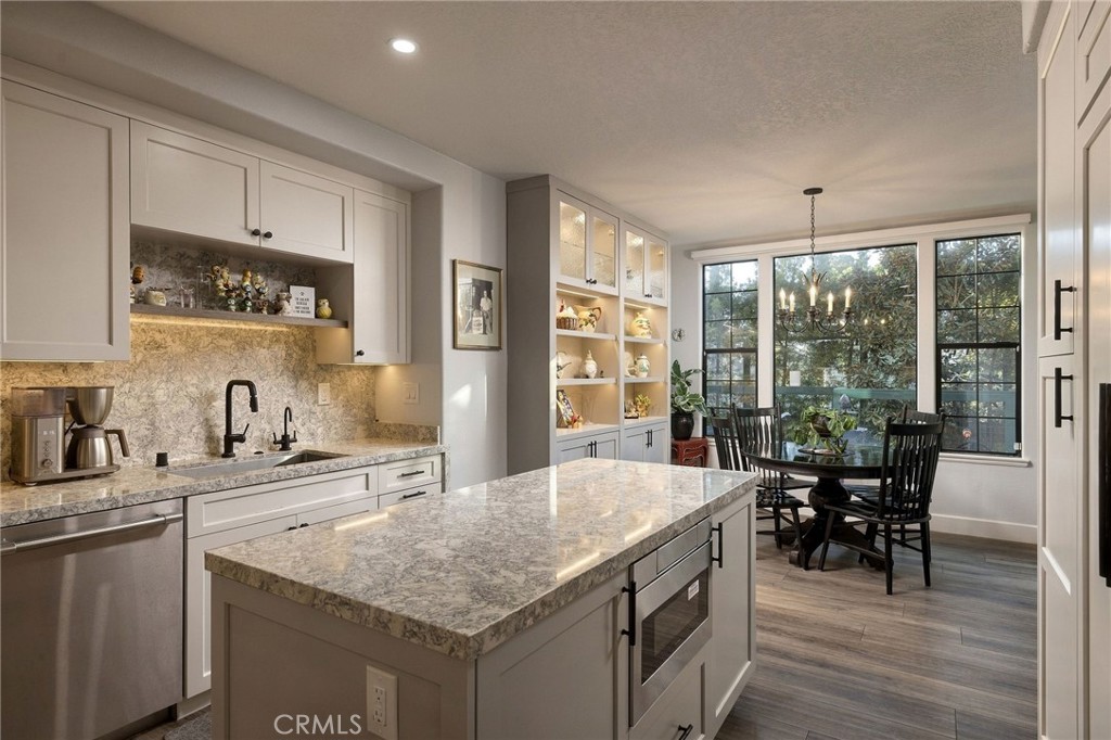 51 Seabrook Cove
