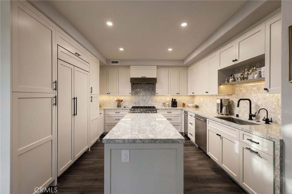 51 Seabrook Cove
