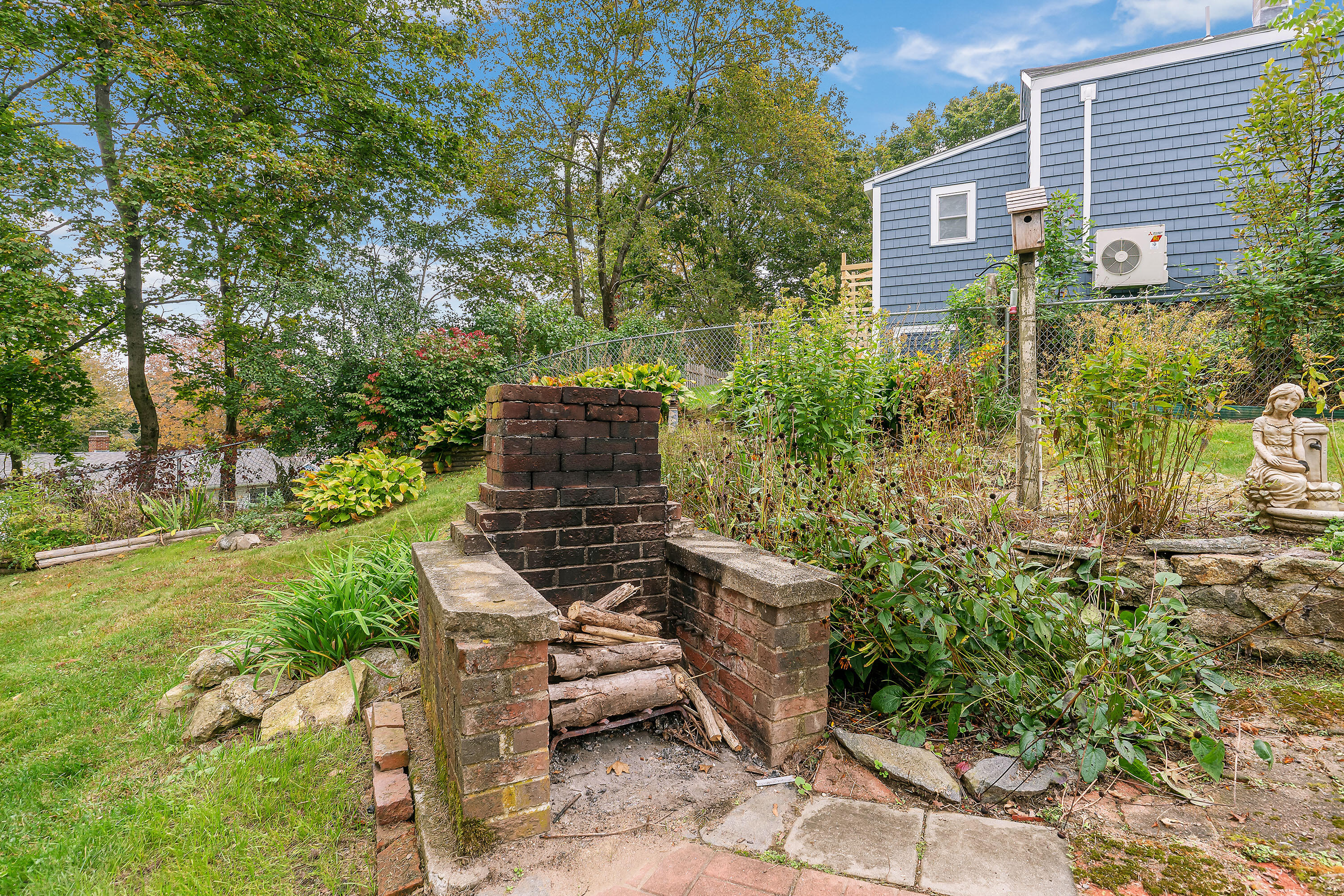 1059 High Street