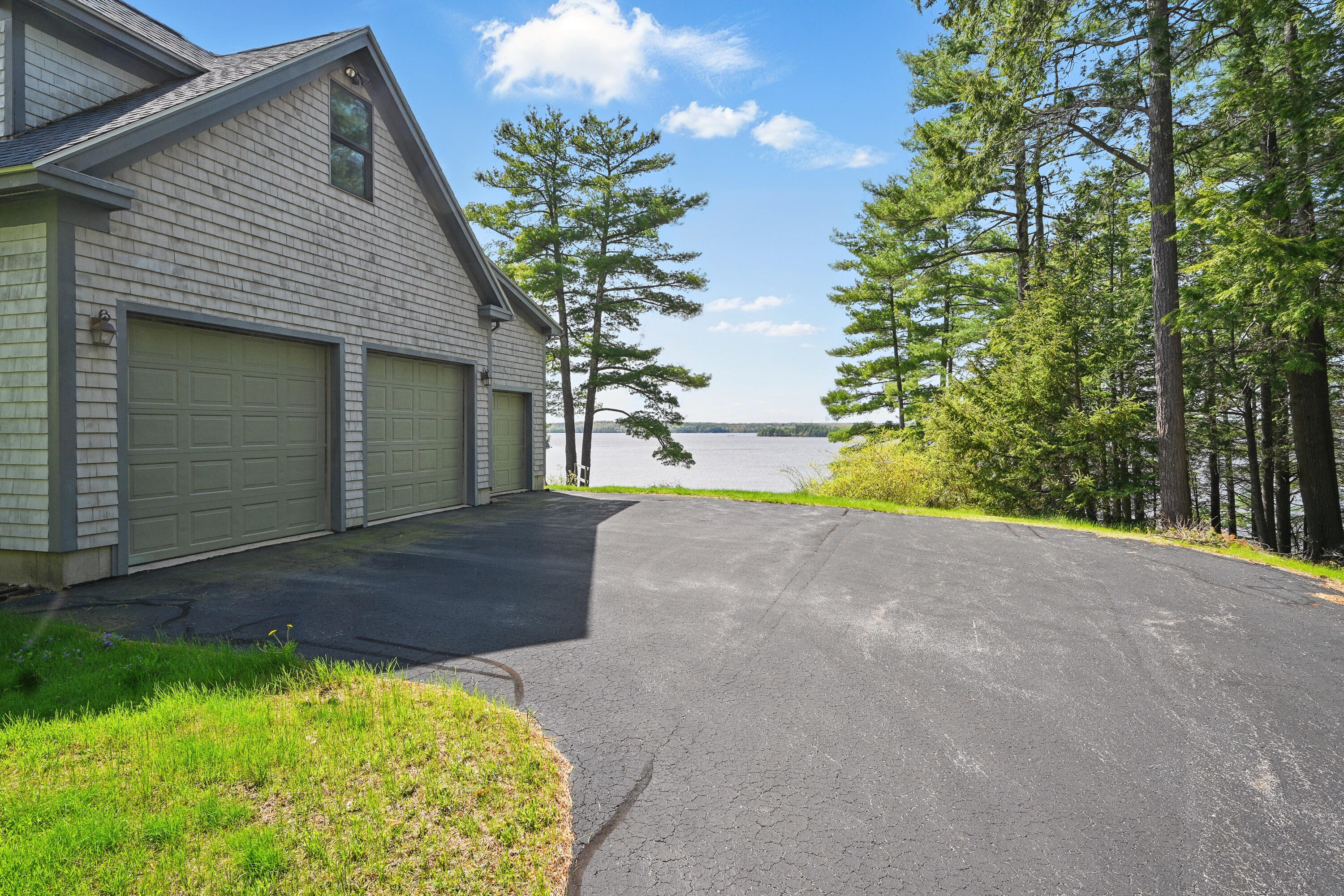 20 Eagle Point Road