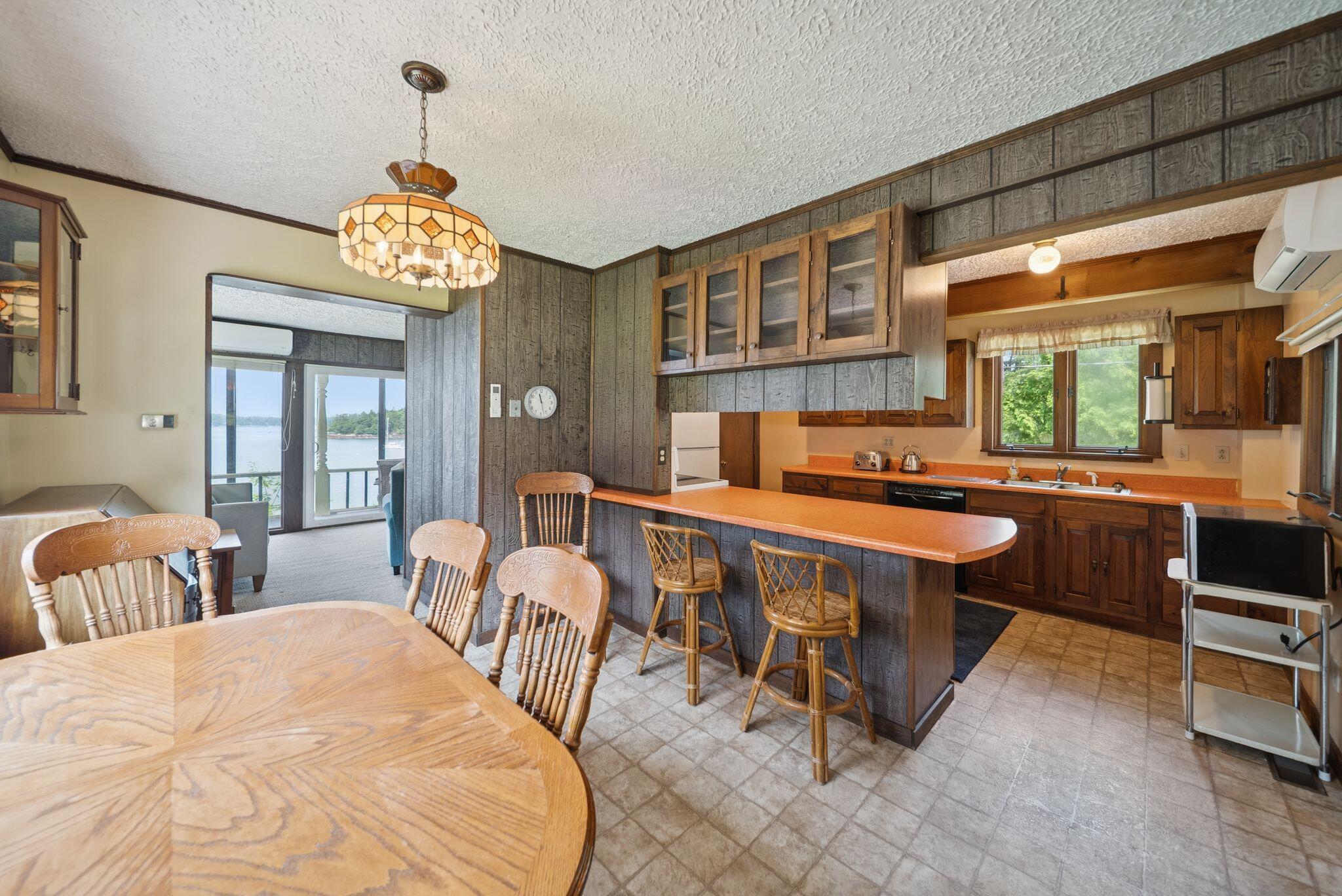 33 Houghton Pond Road