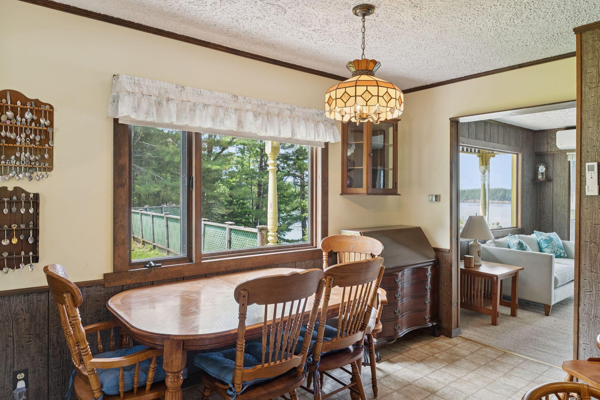 33 Houghton Pond Road