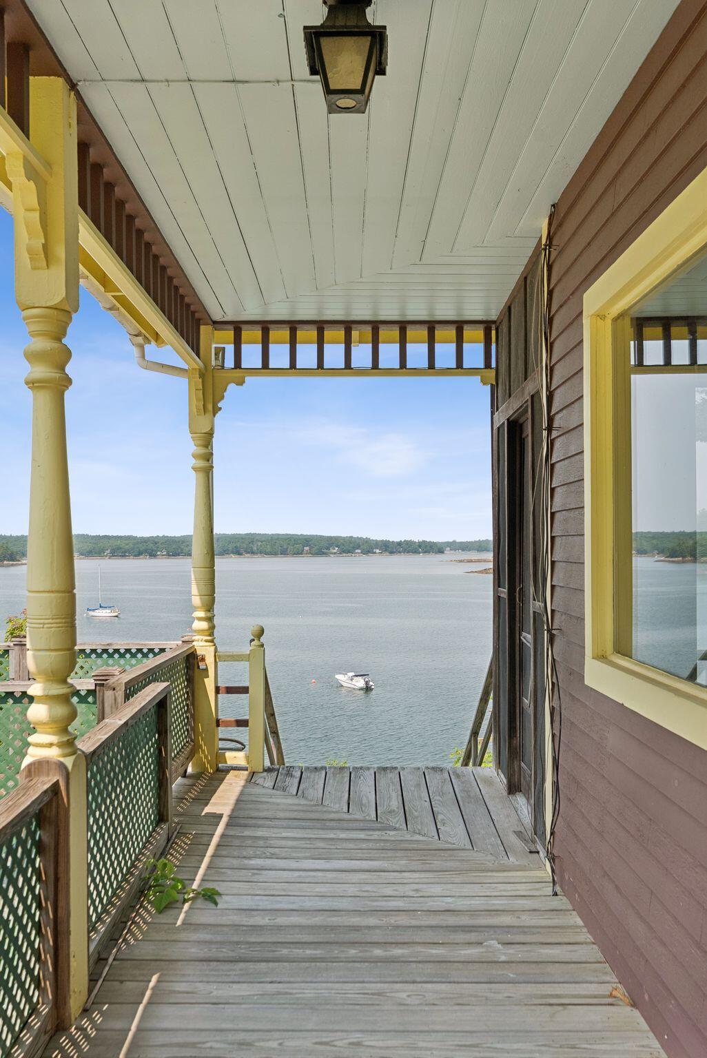 33 Houghton Pond Road