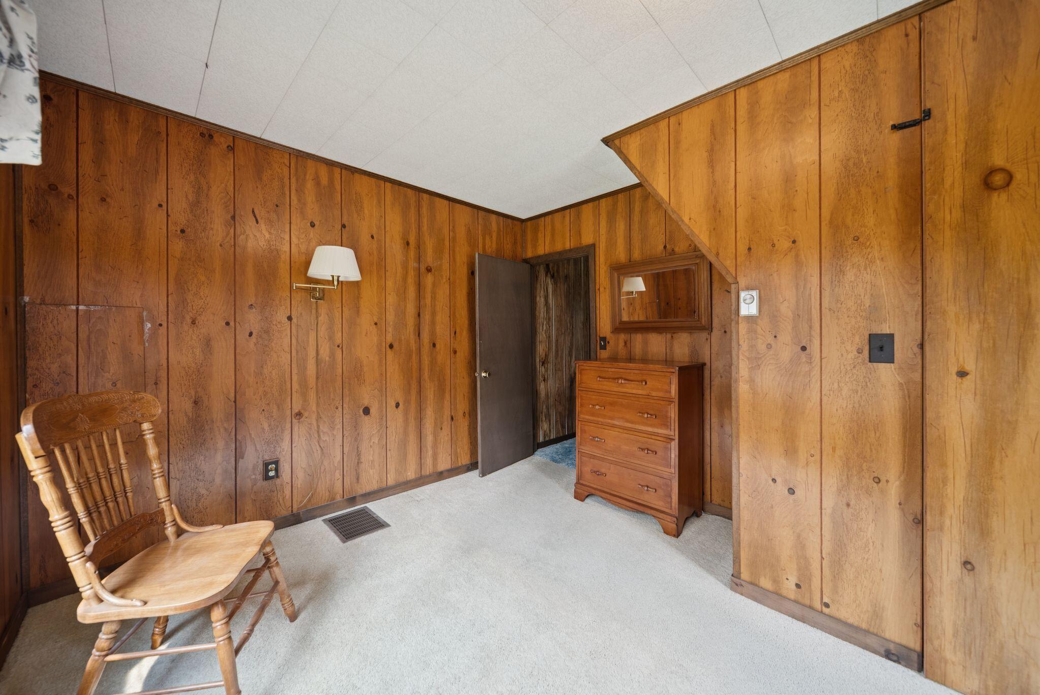 33 Houghton Pond Road