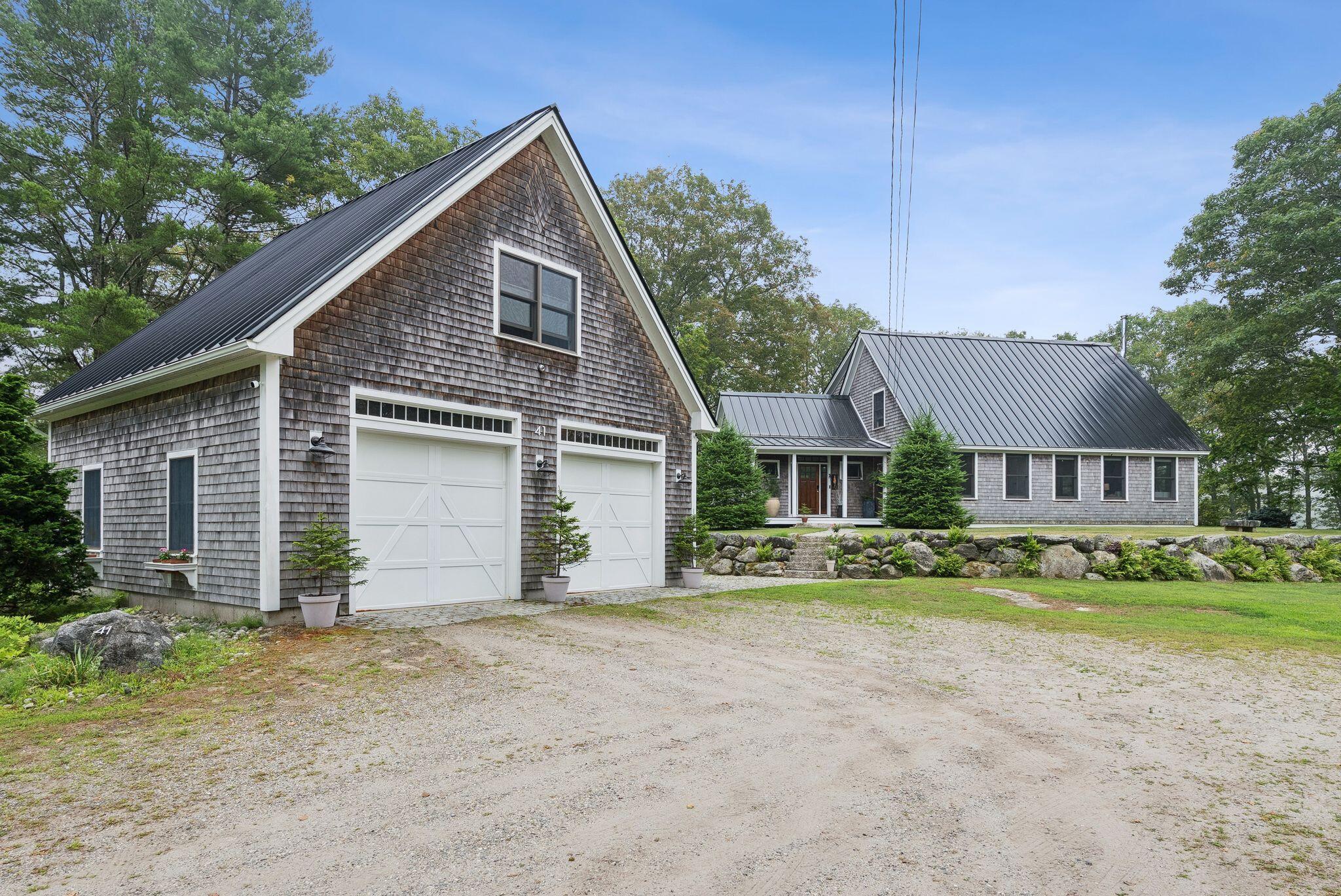 41 Beaver Lodge Lane