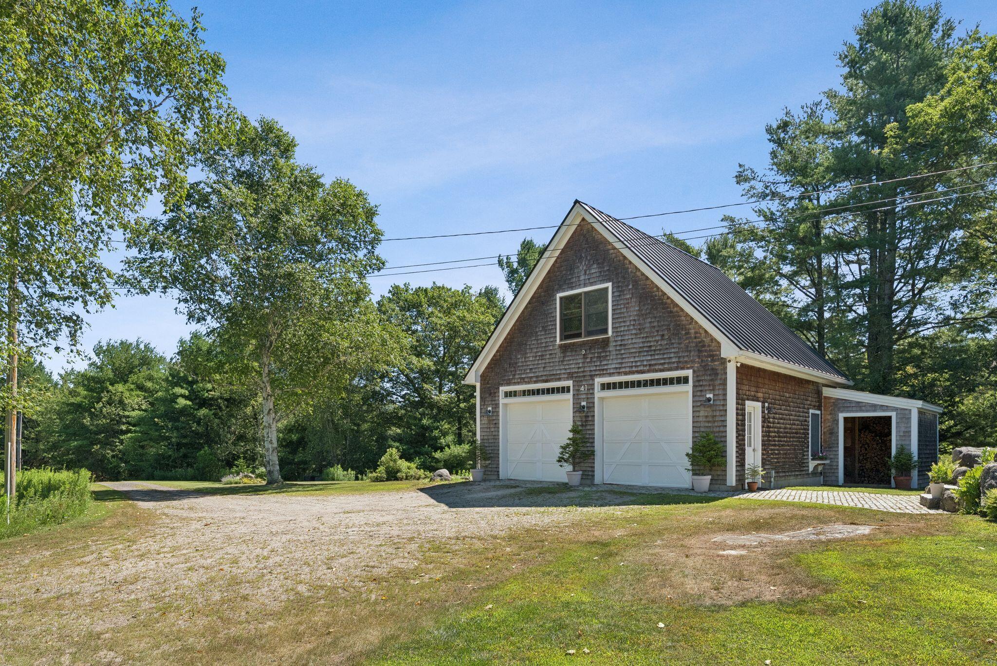 41 Beaver Lodge Lane