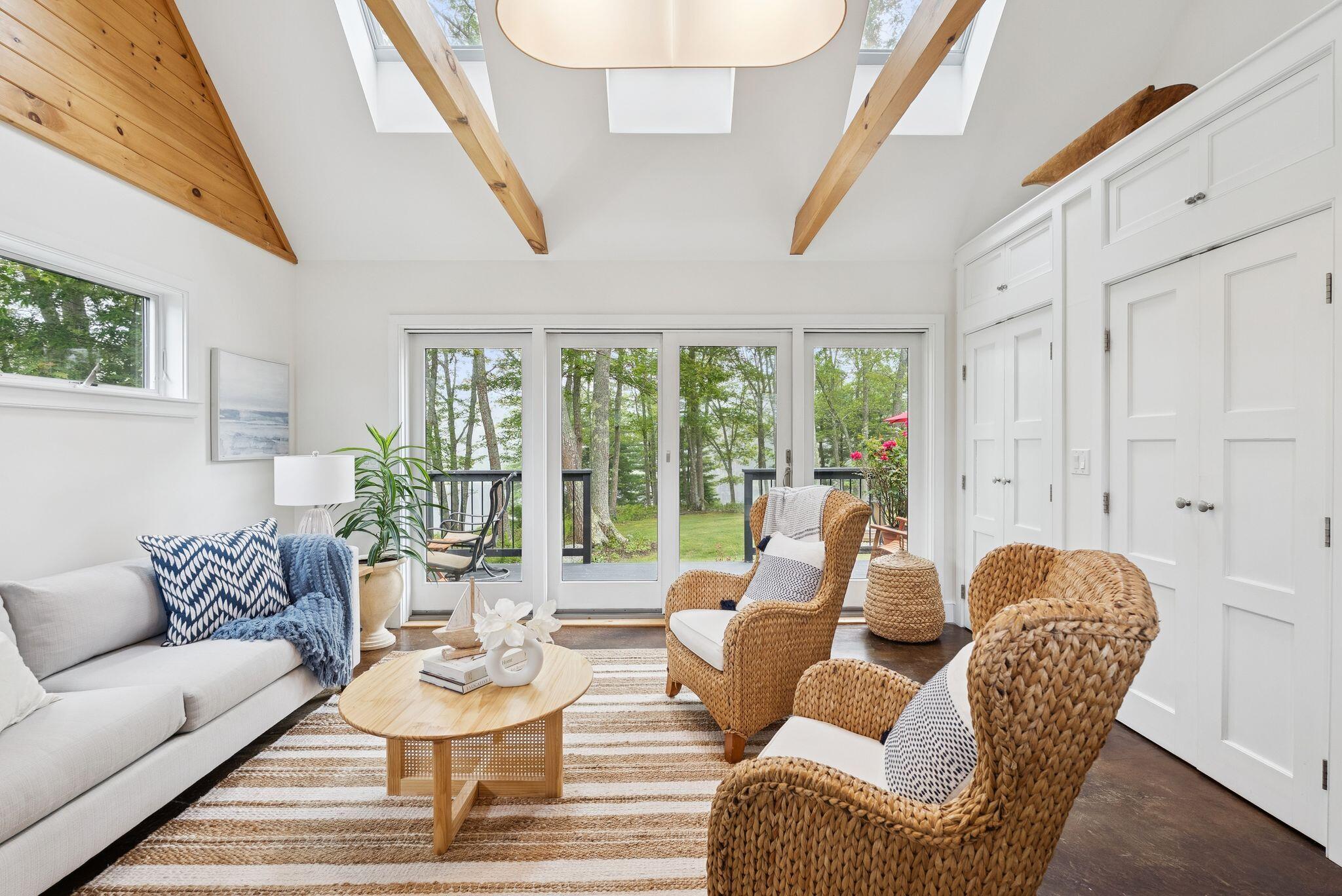 41 Beaver Lodge Lane