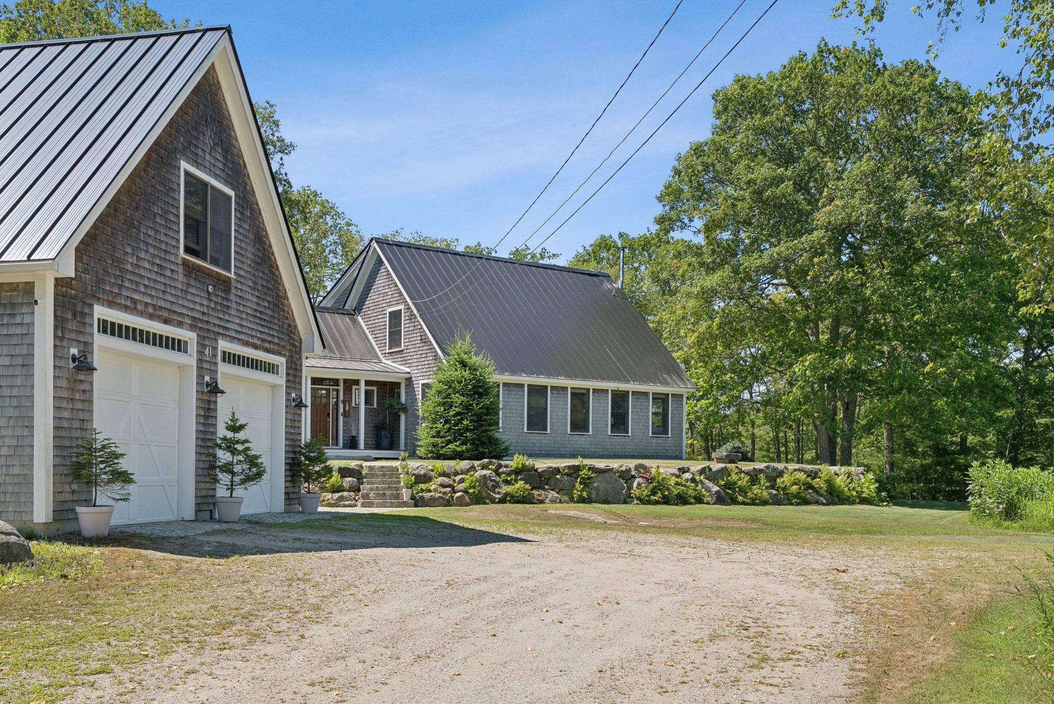 41 Beaver Lodge Lane