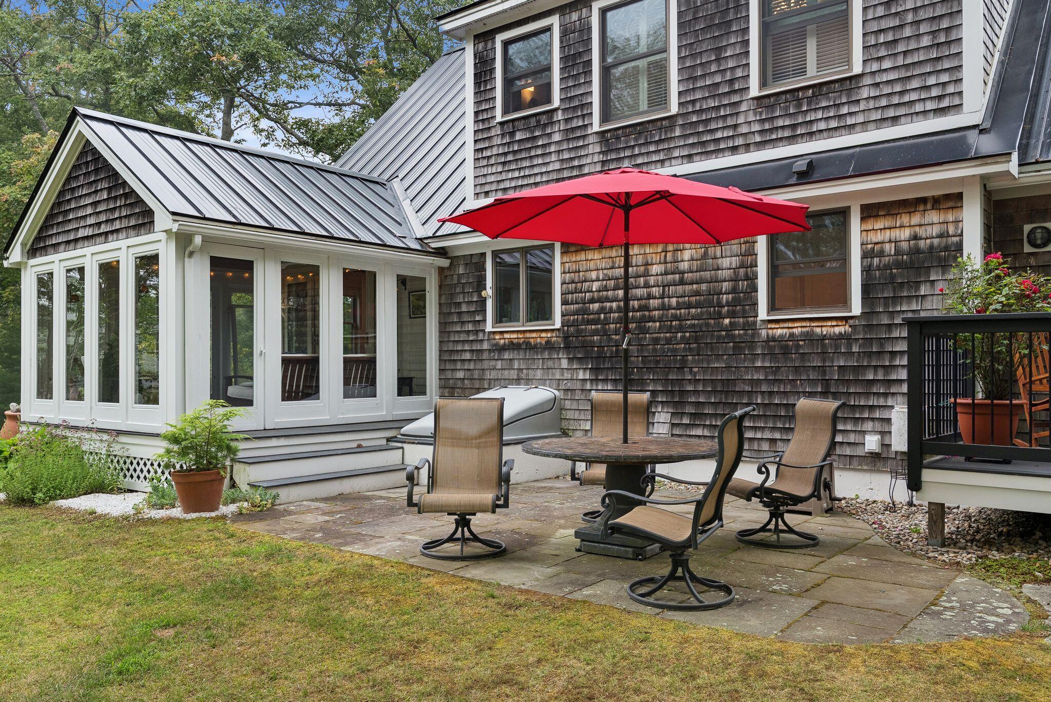 41 Beaver Lodge Lane