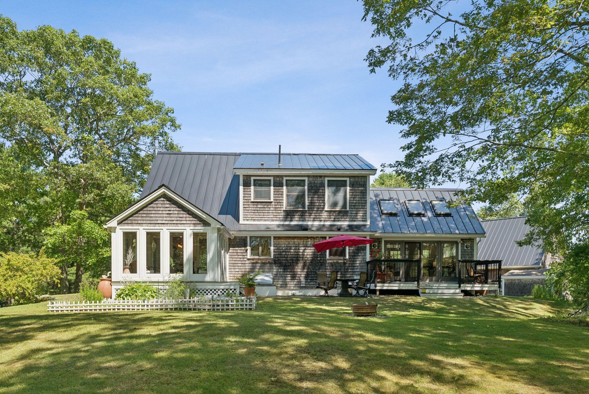 41 Beaver Lodge Lane