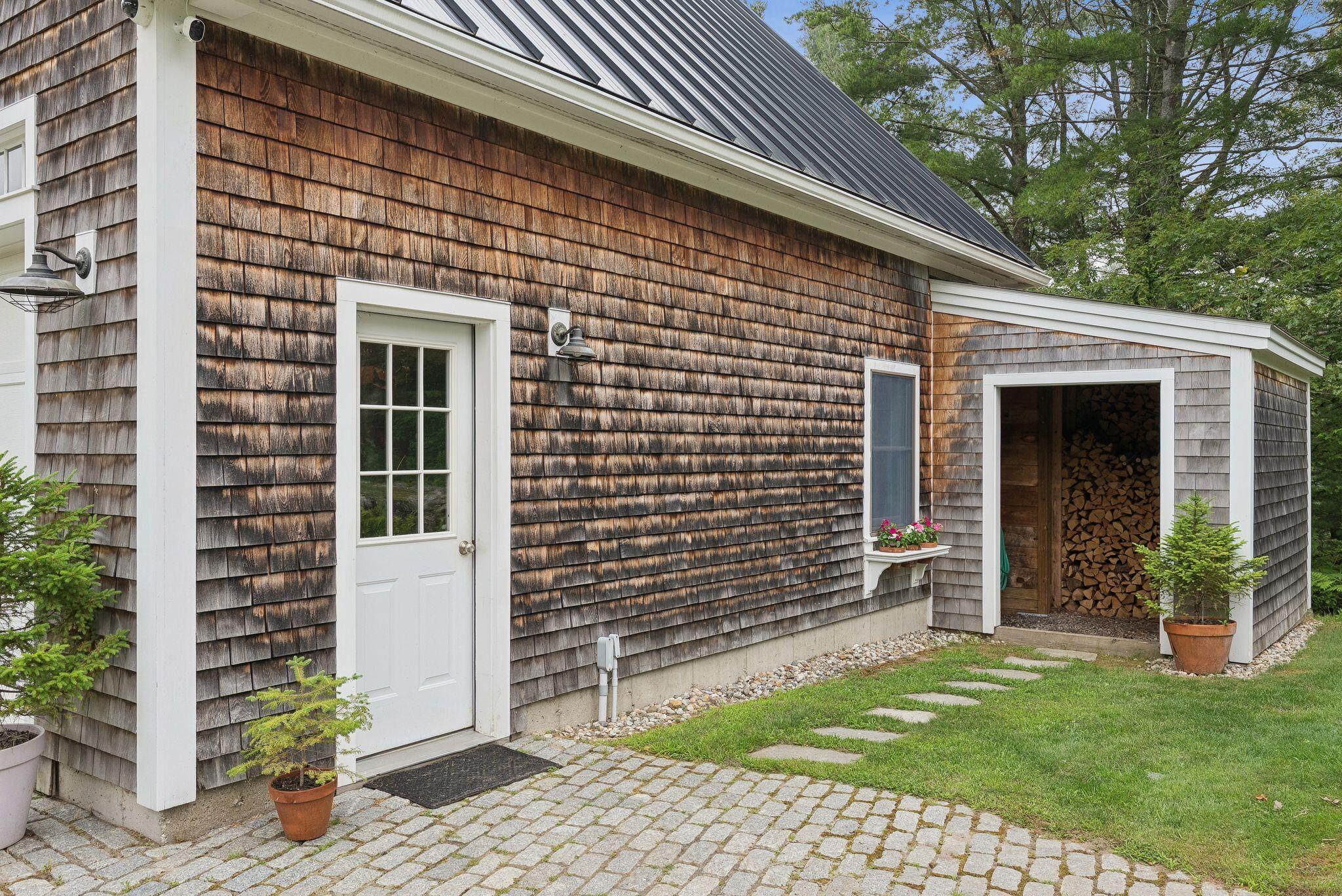 41 Beaver Lodge Lane