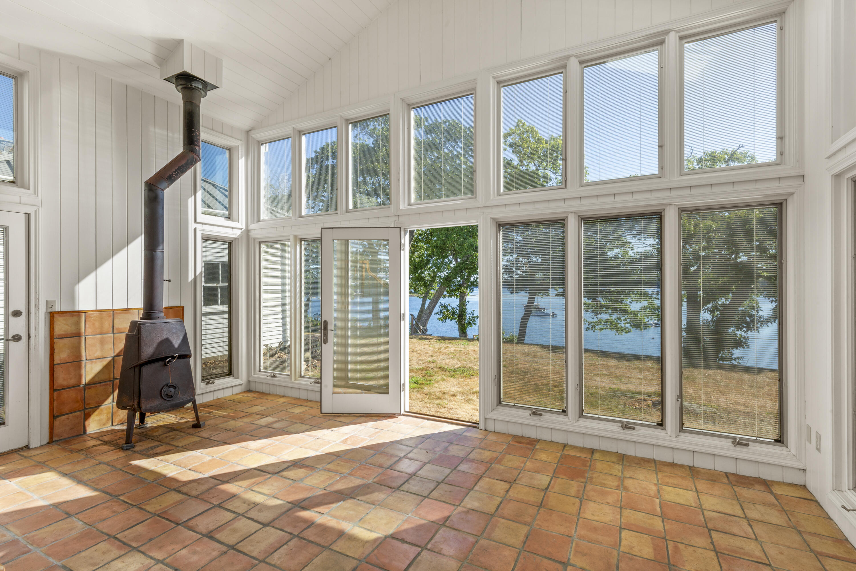 943 Cundys Harbor Road
