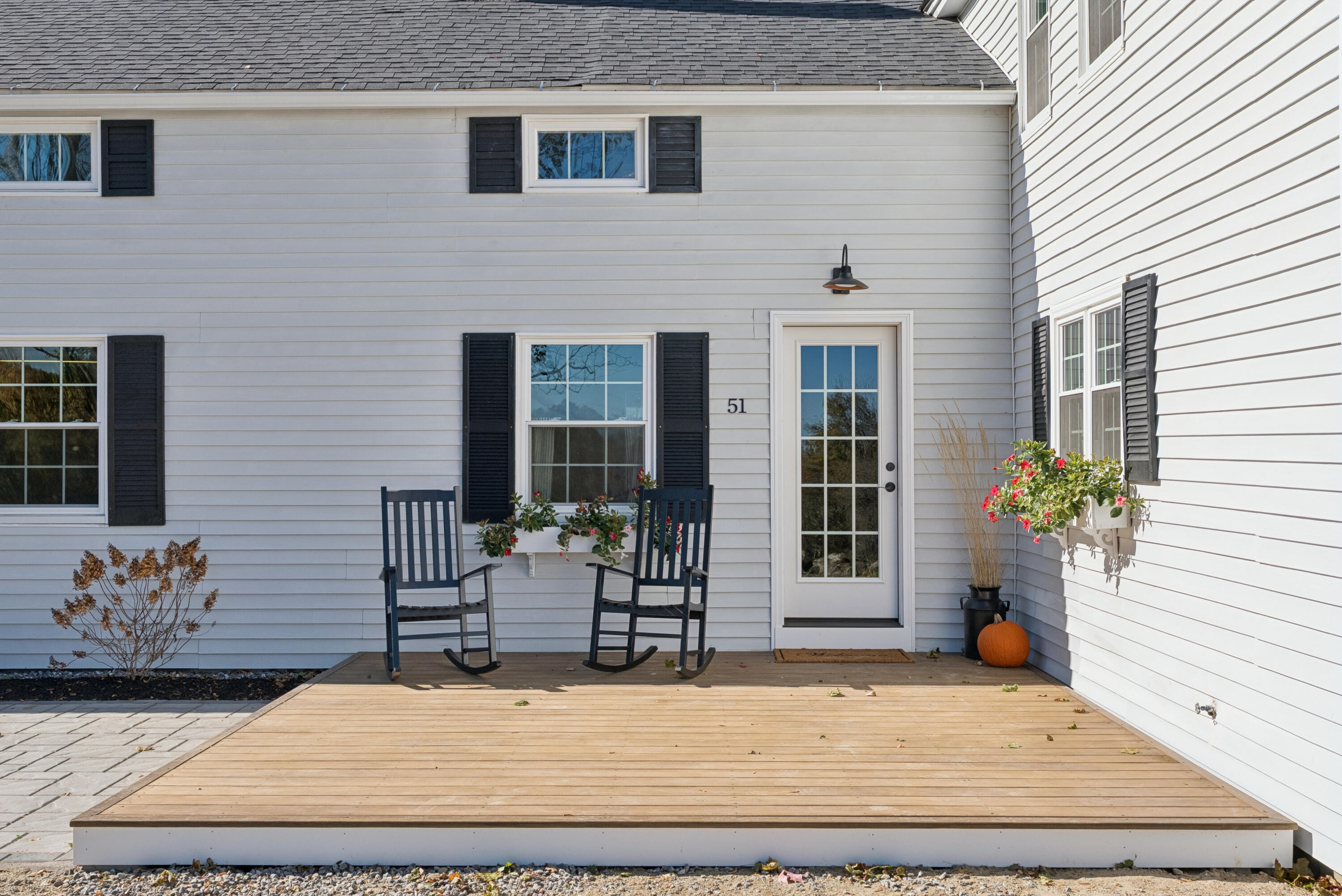 51 Gould Road, Lisbon