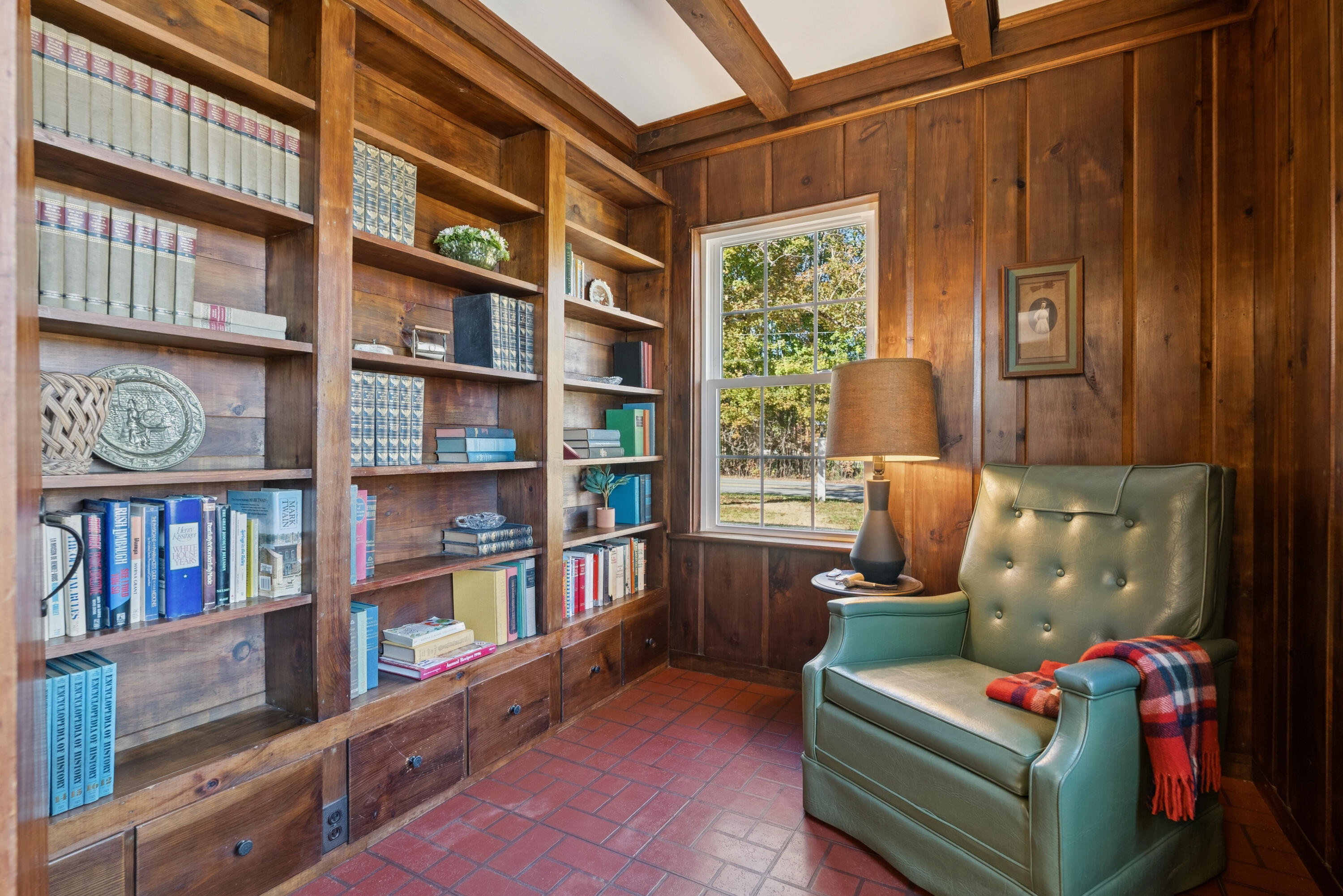 51 Gould Road, Lisbon