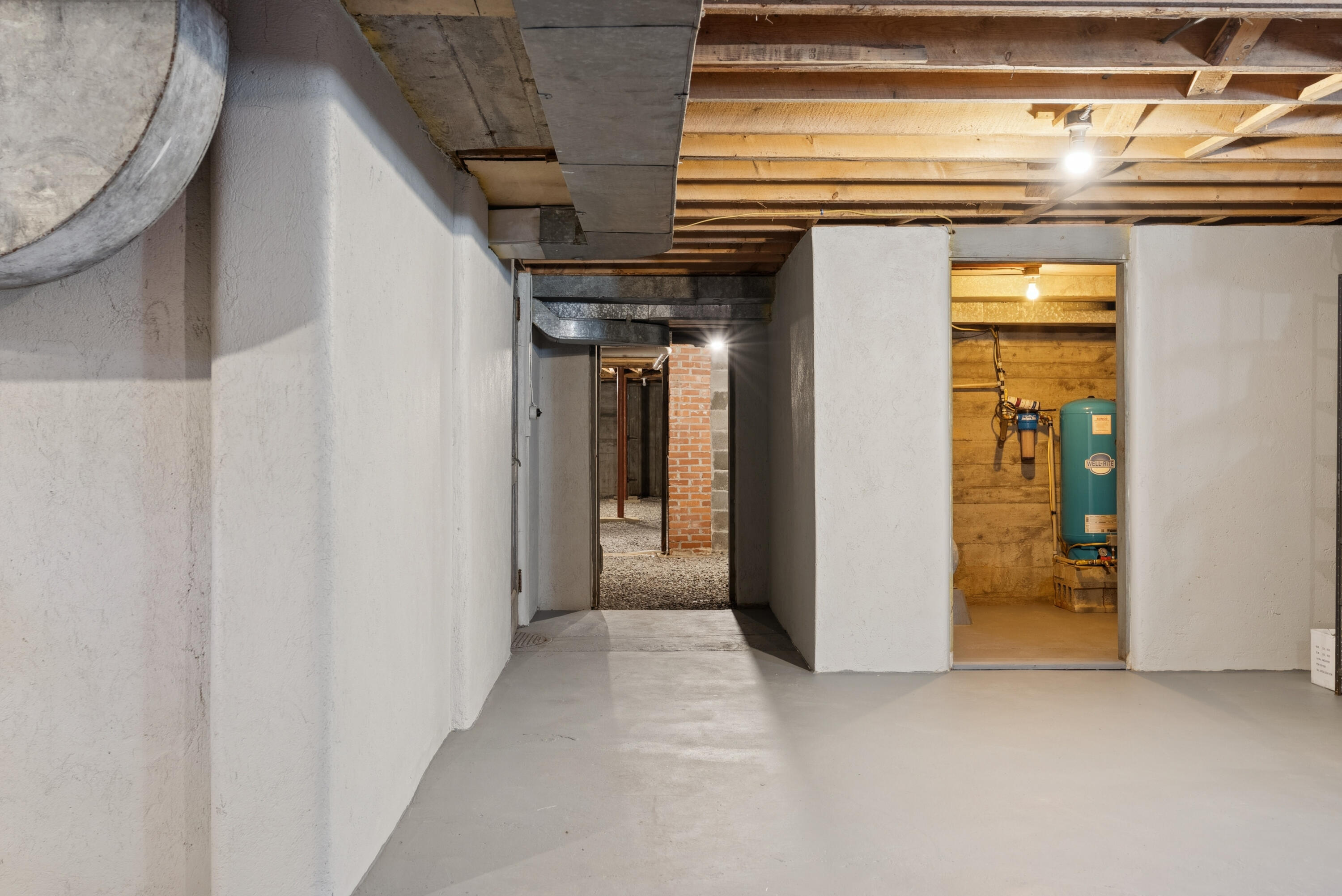 51 Gould Road, Lisbon