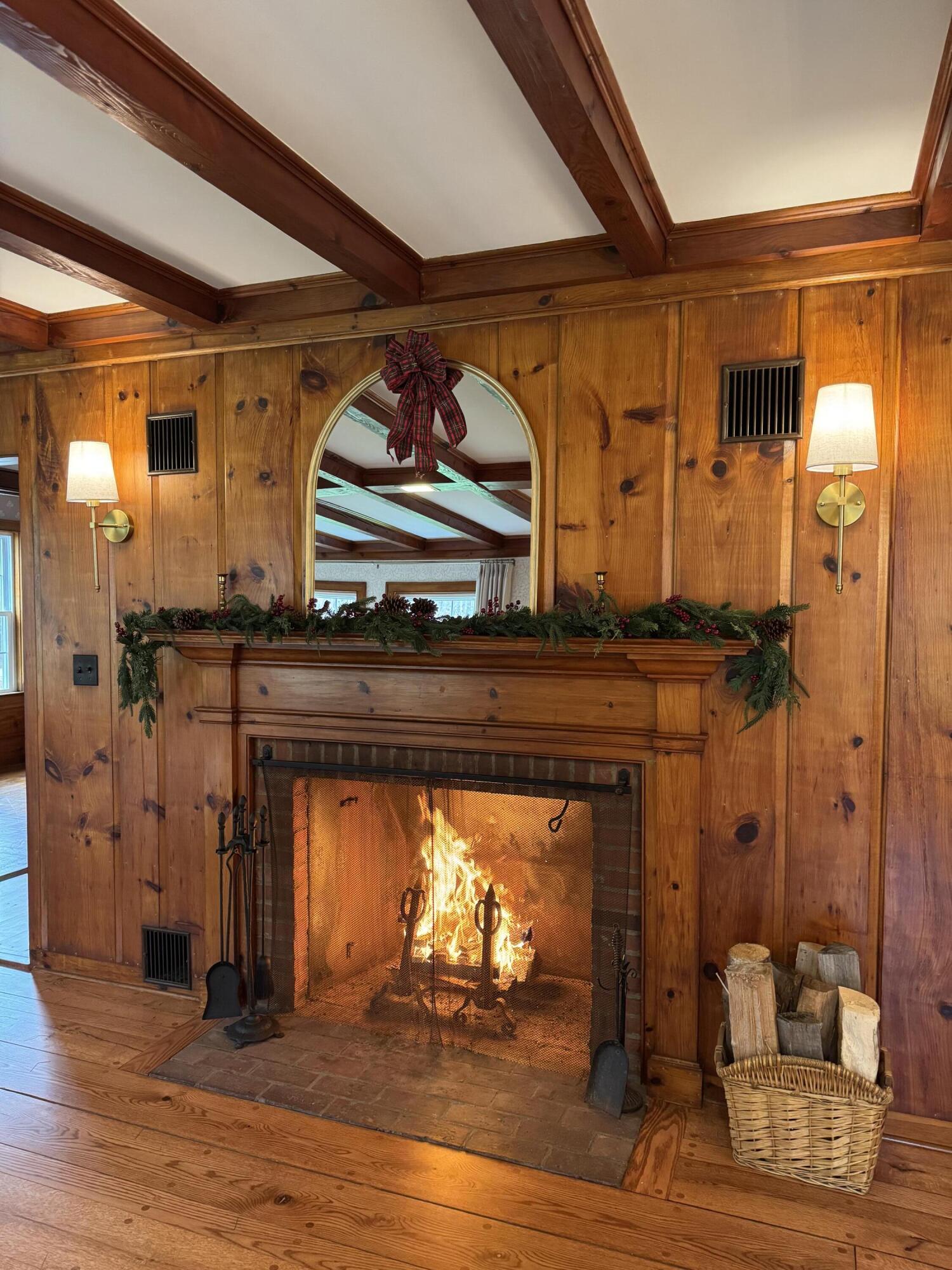 51 Gould Road, Lisbon