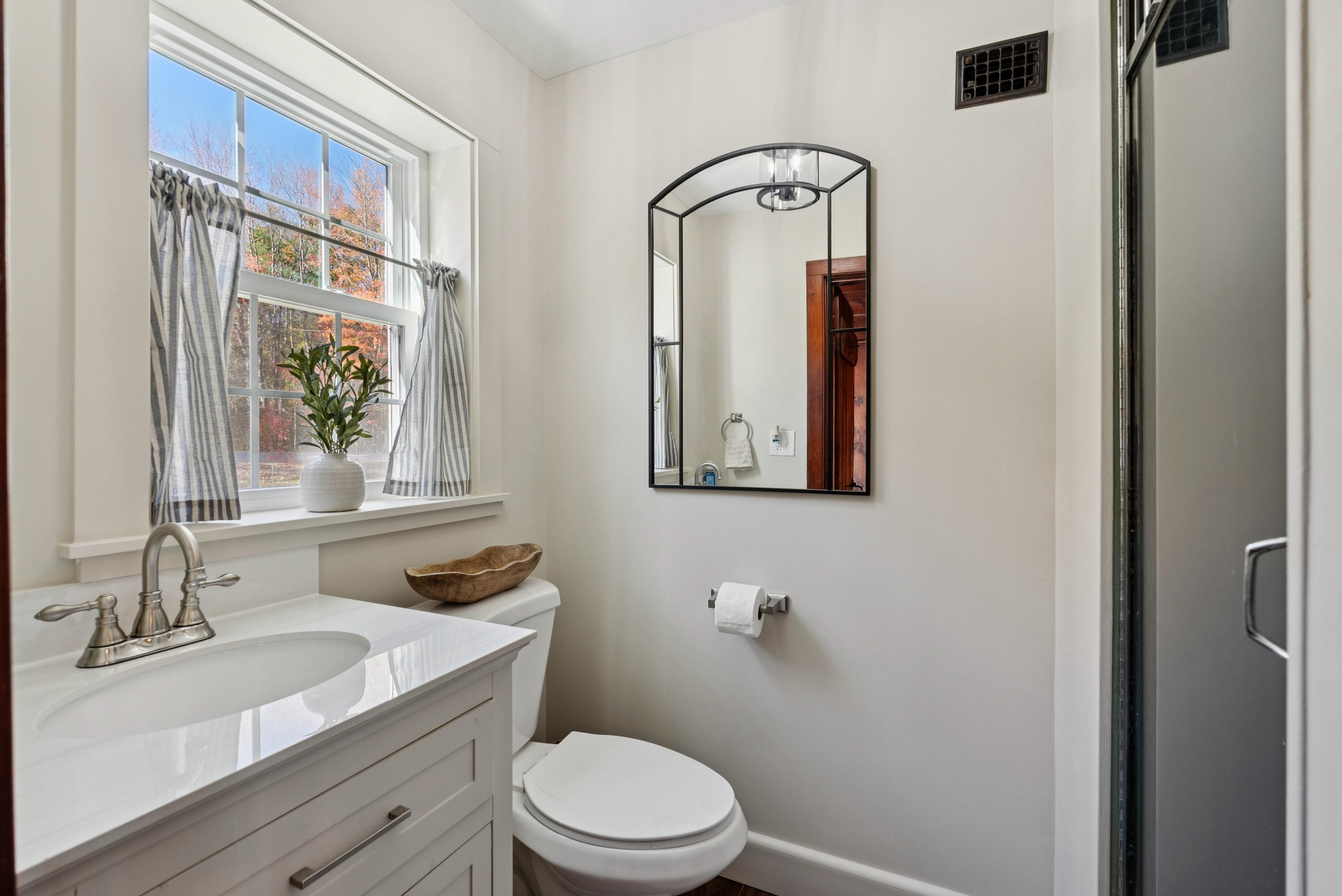 51 Gould Road, Lisbon