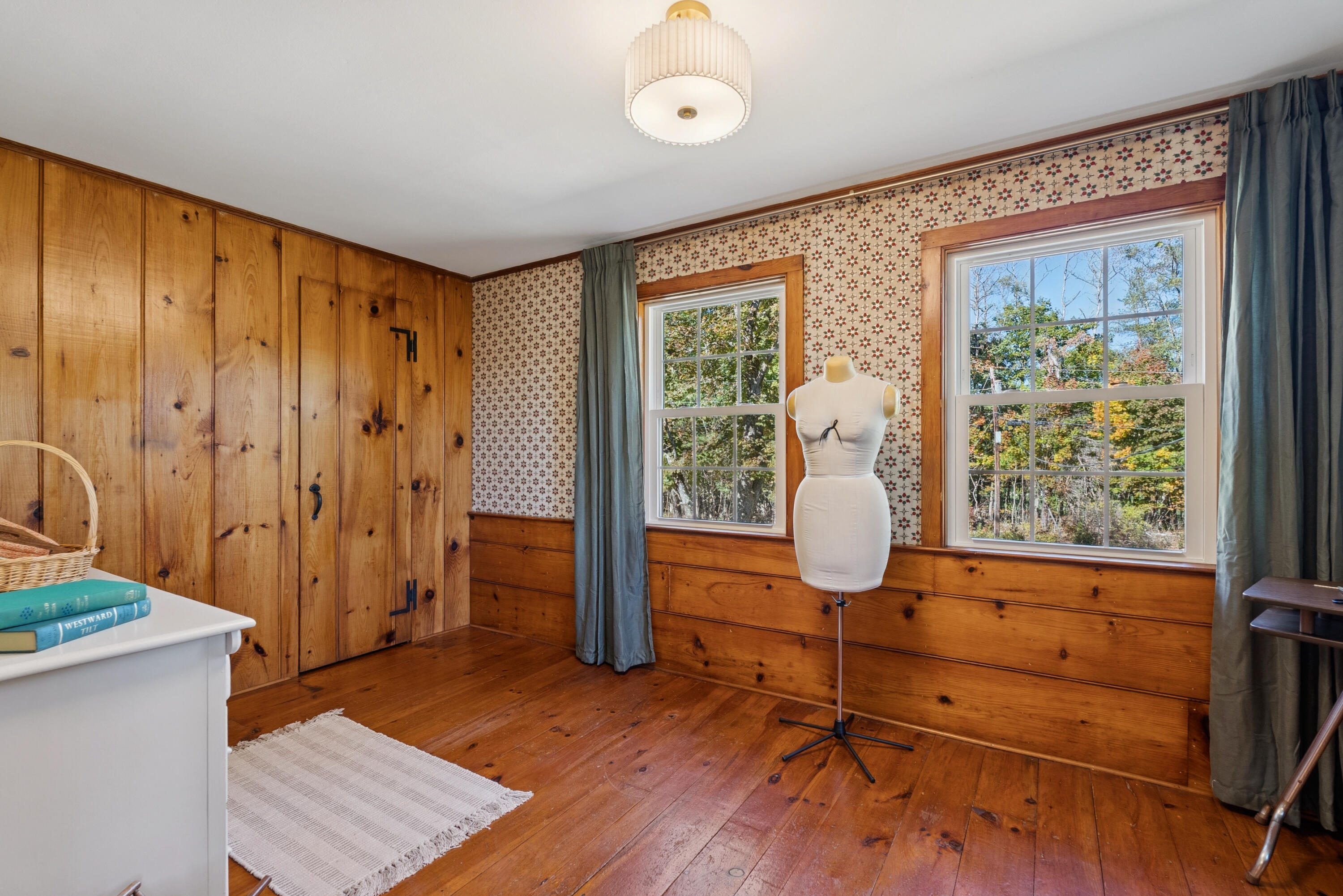 51 Gould Road, Lisbon