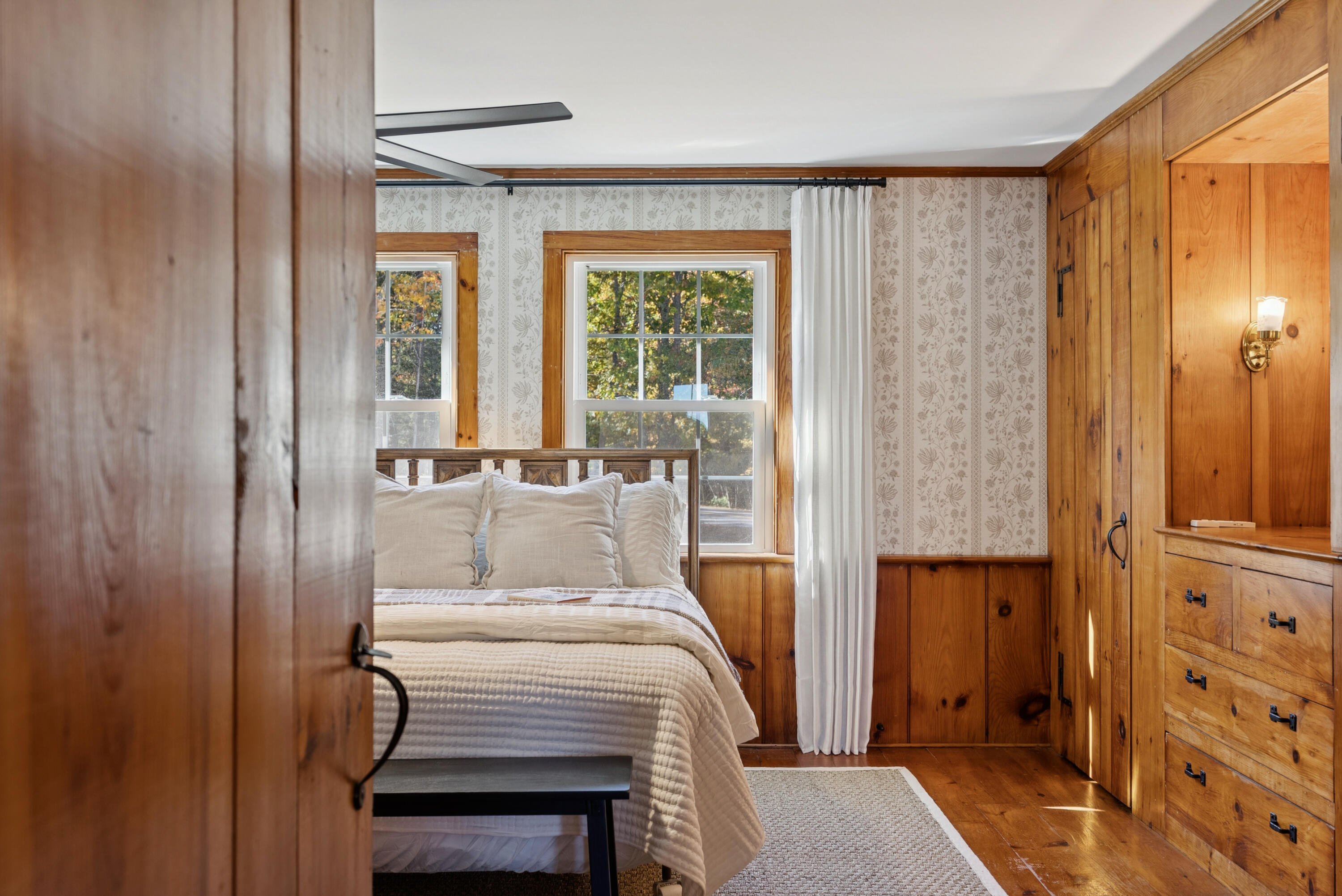 51 Gould Road, Lisbon