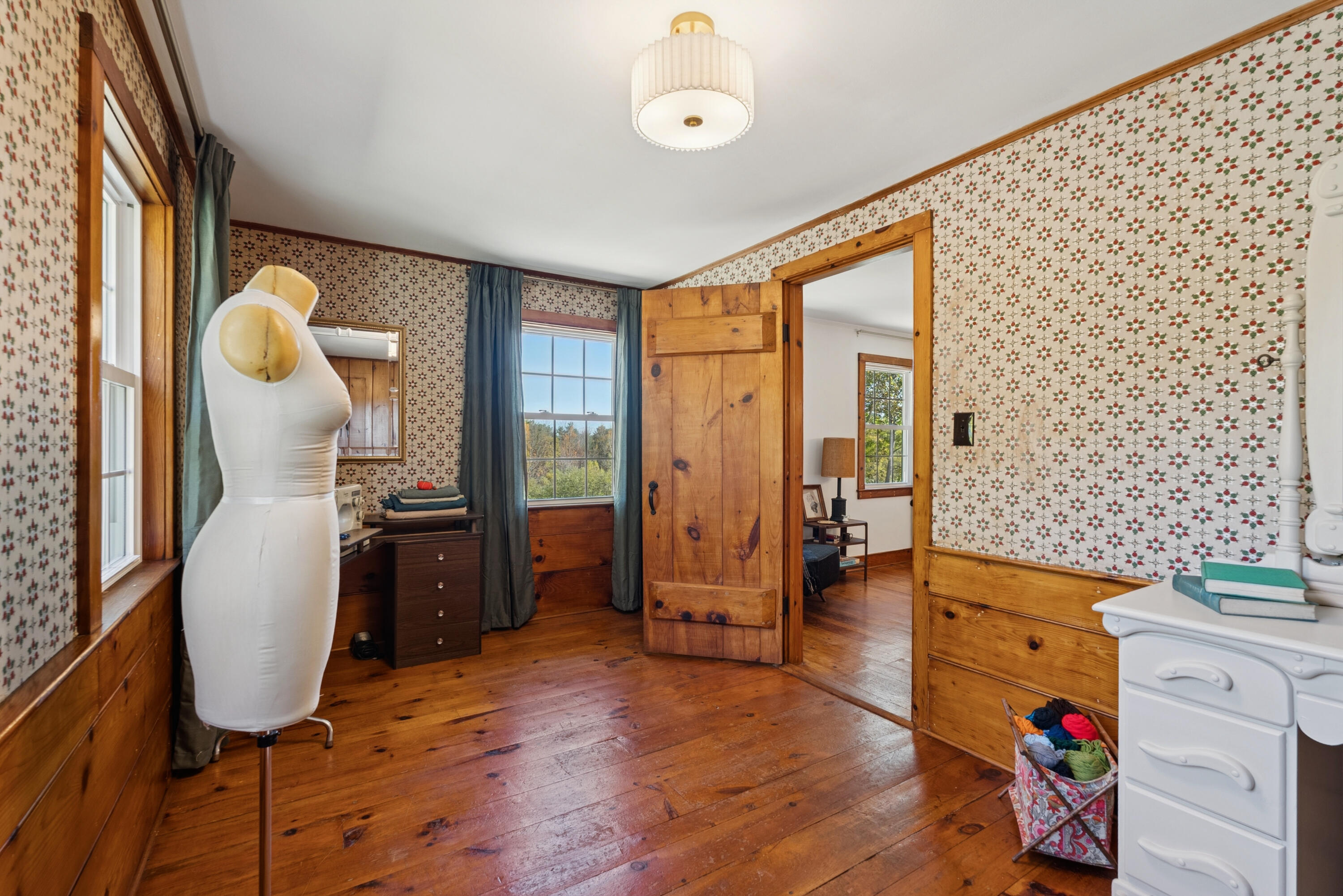 51 Gould Road, Lisbon