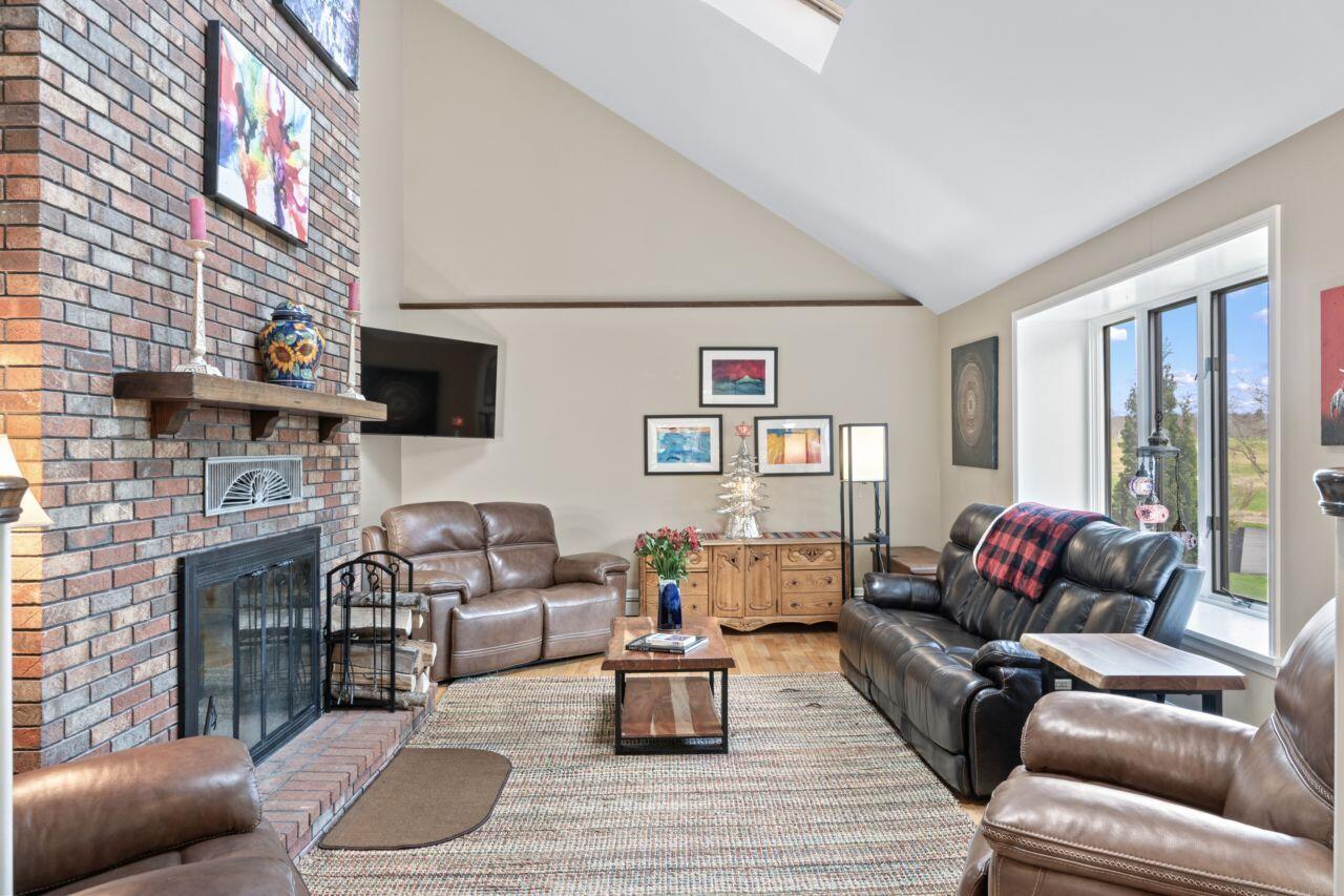 46 Casco Road