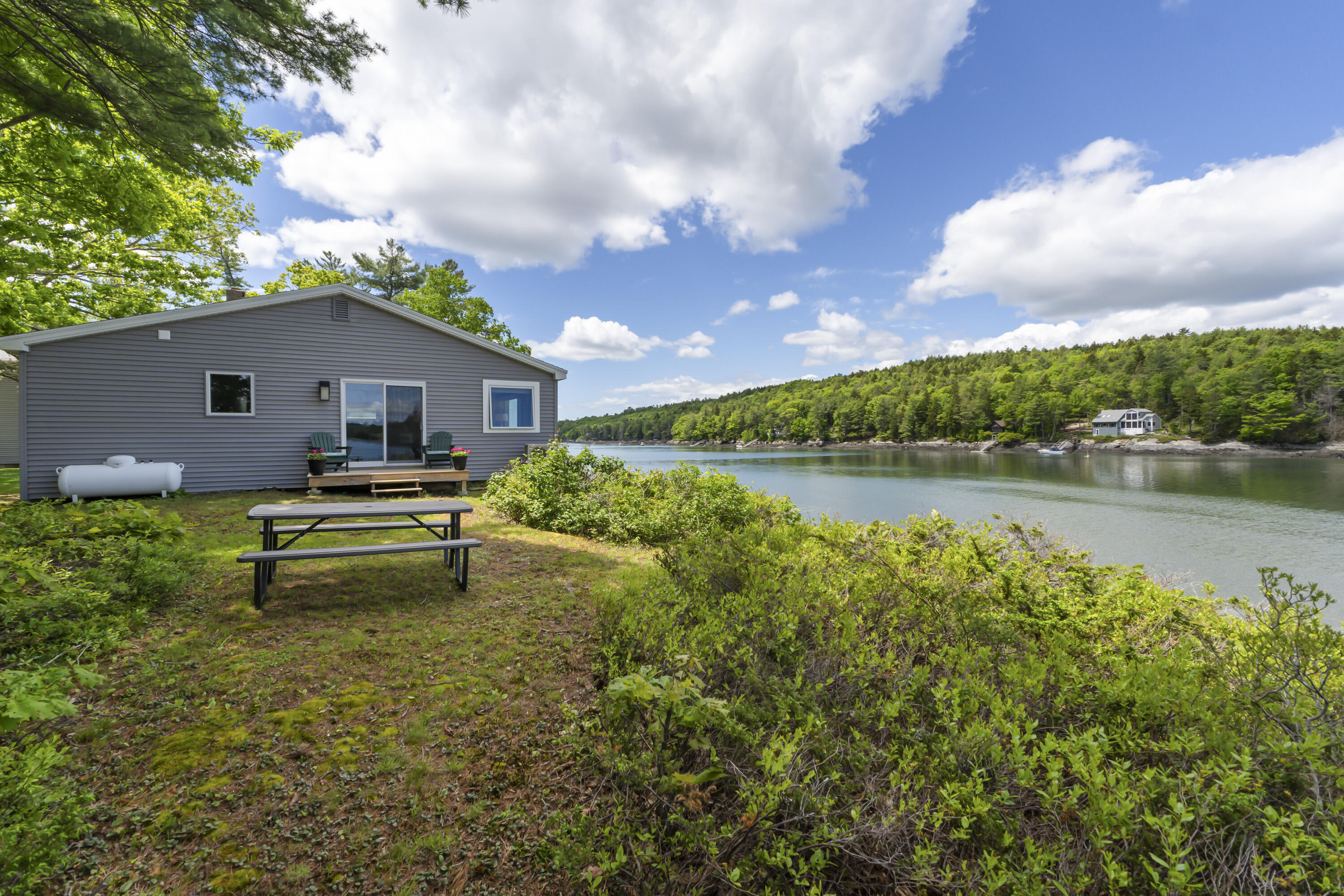 111 Rockweed Road