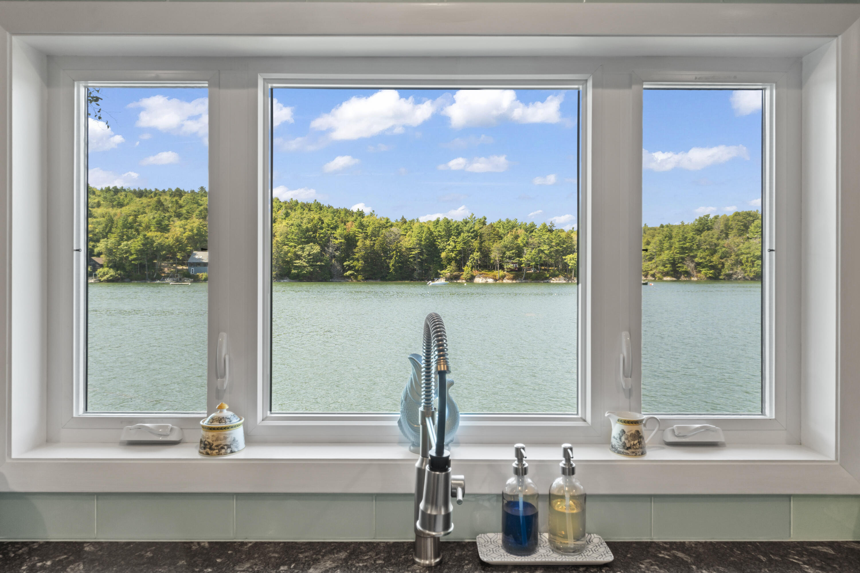 111 Rockweed Road