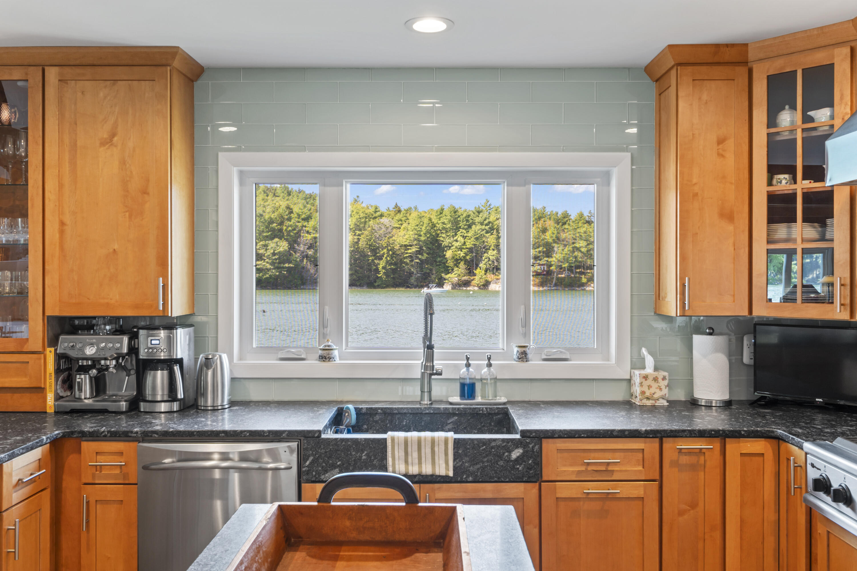 111 Rockweed Road