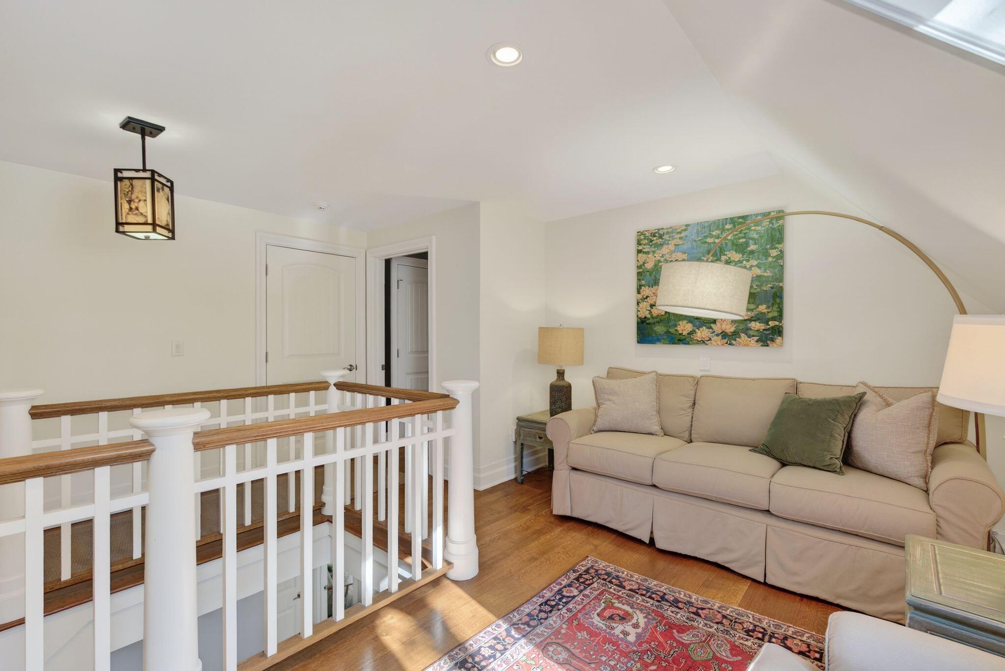 122 Old Ferry Road