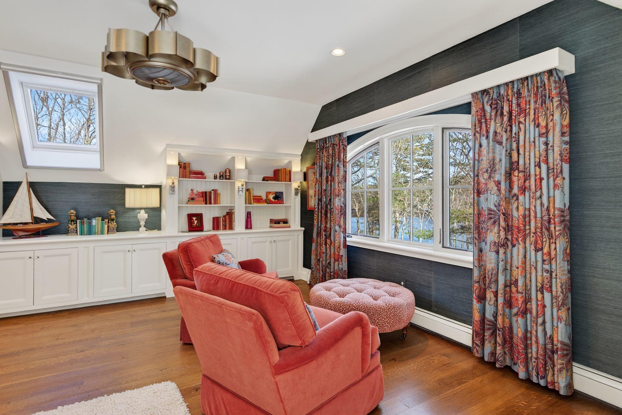122 Old Ferry Road