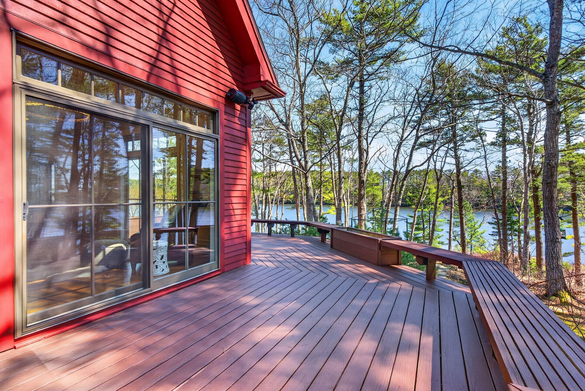 122 Old Ferry Road