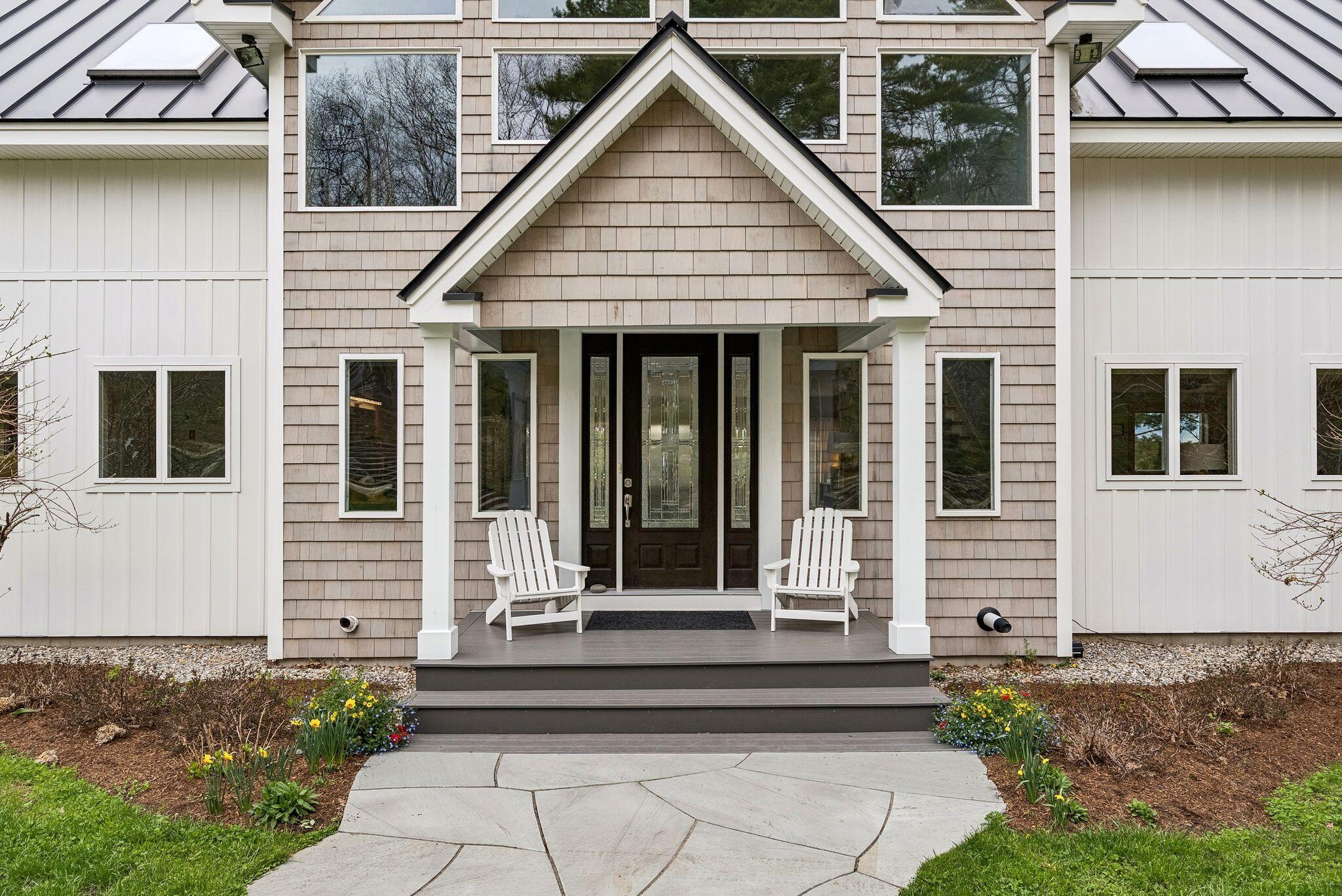 124 Middle Road