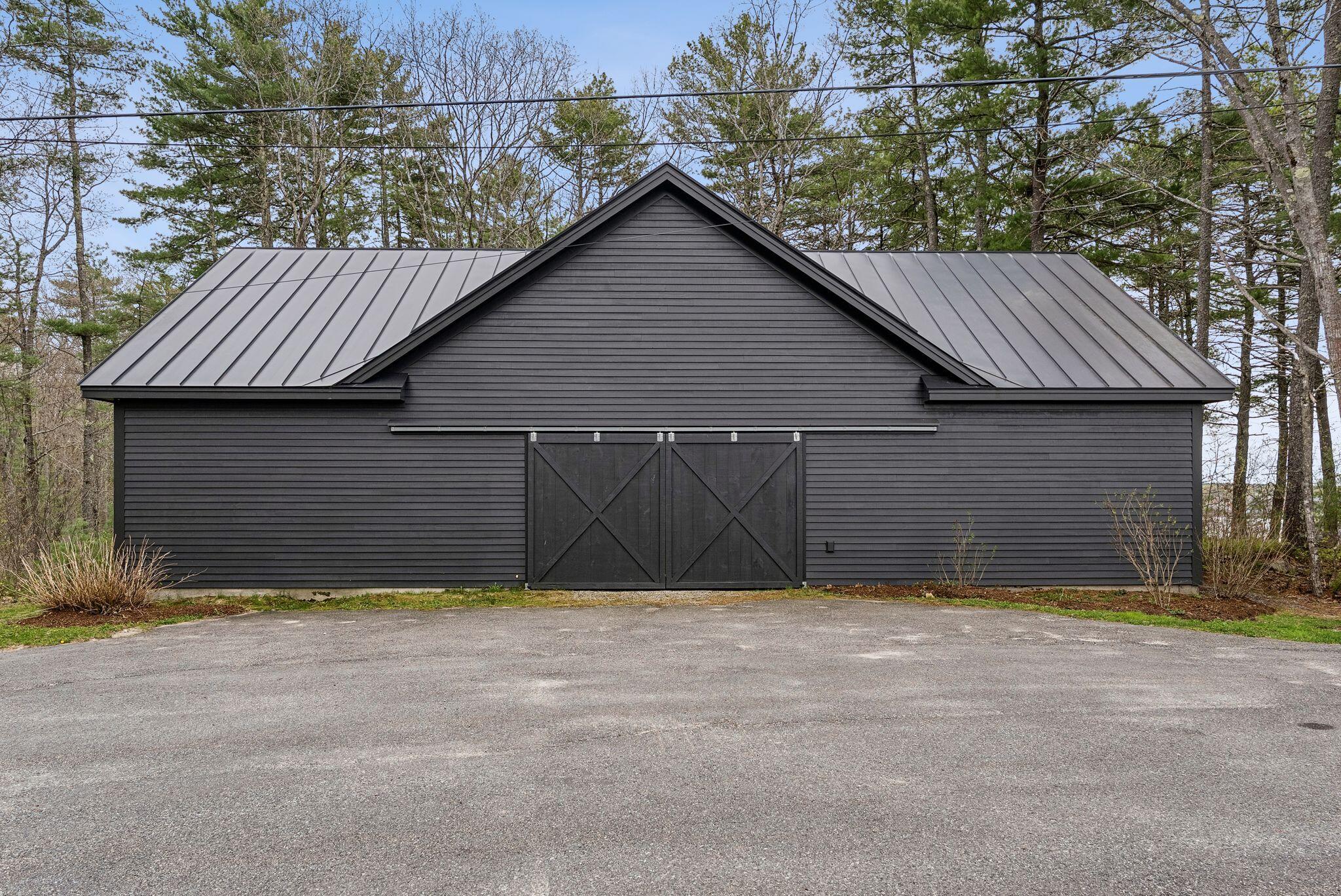 124 Middle Road