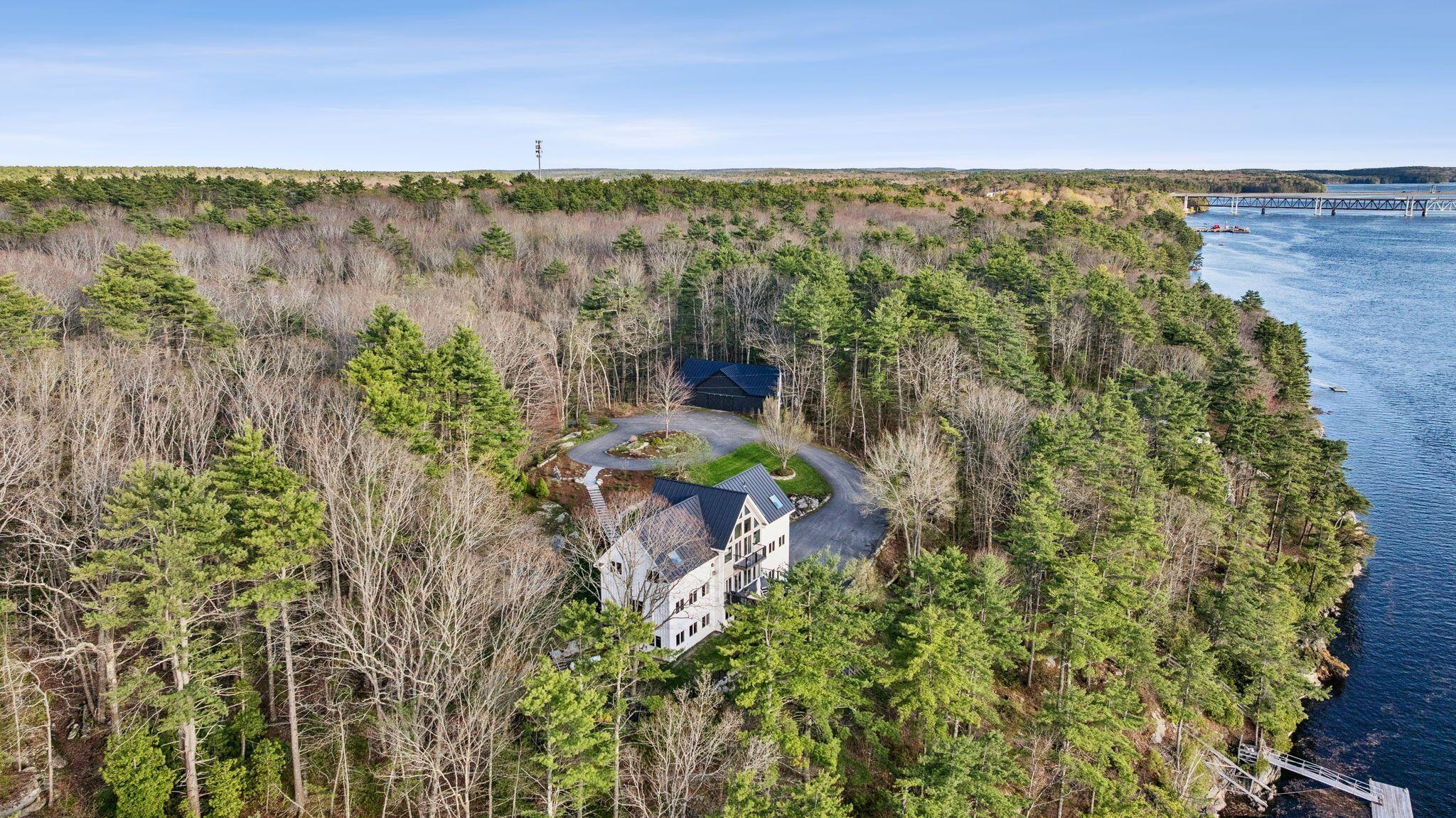 124 Middle Road