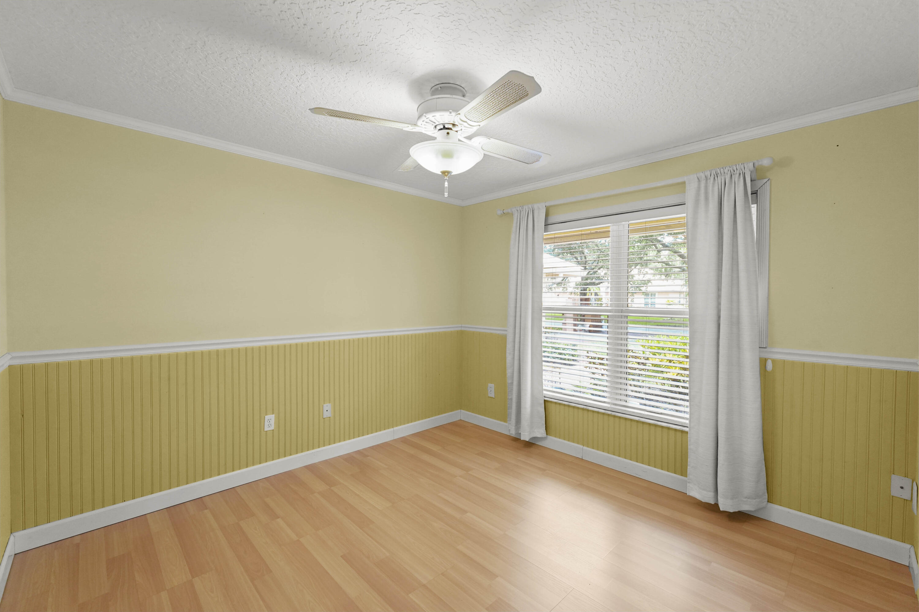 9746 SE Landing Place