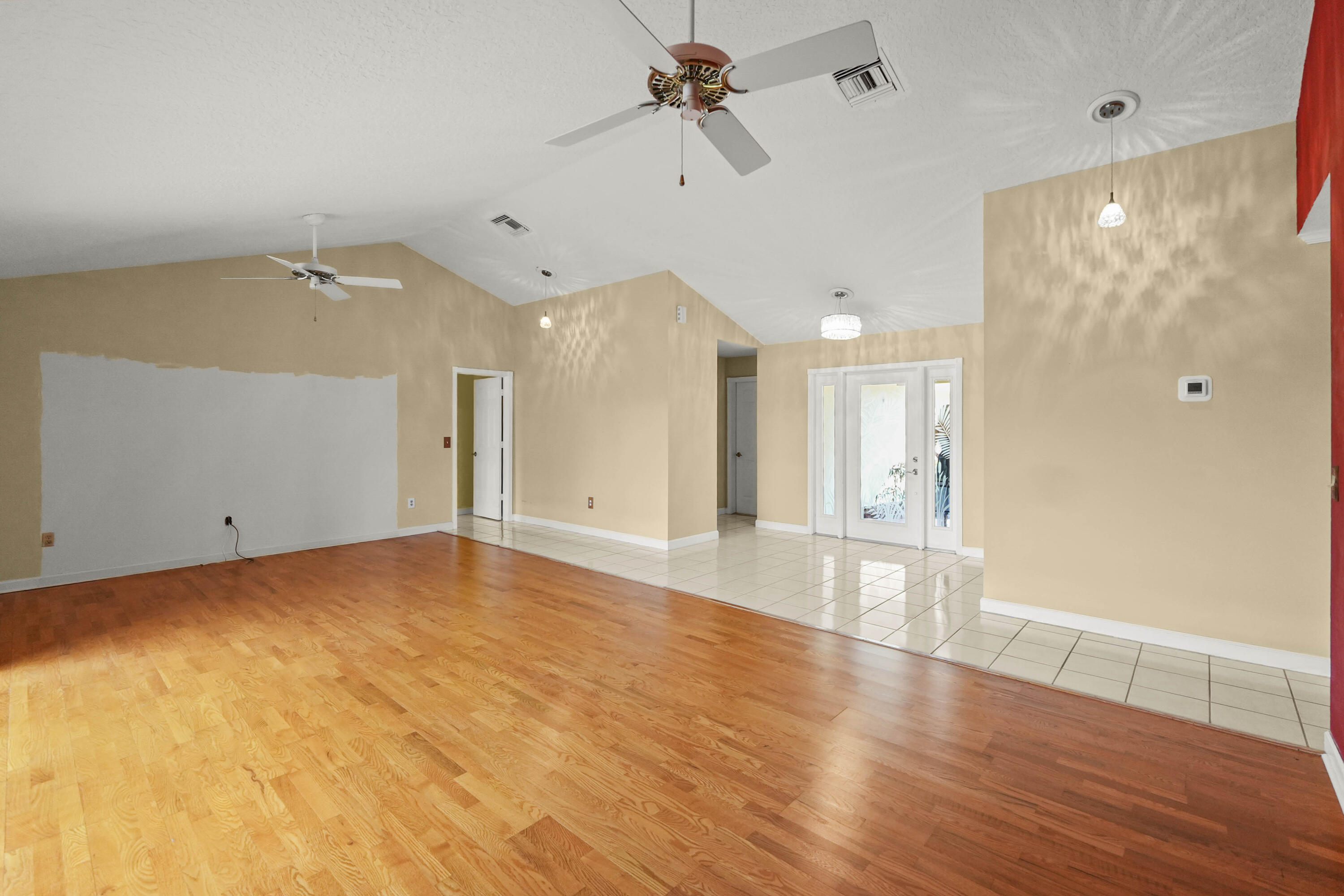 9746 SE Landing Place