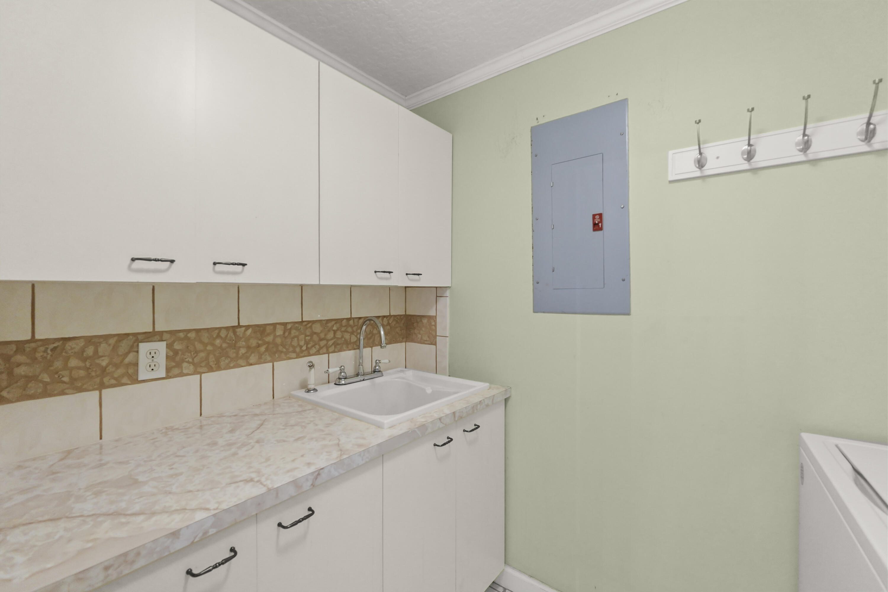 9746 SE Landing Place